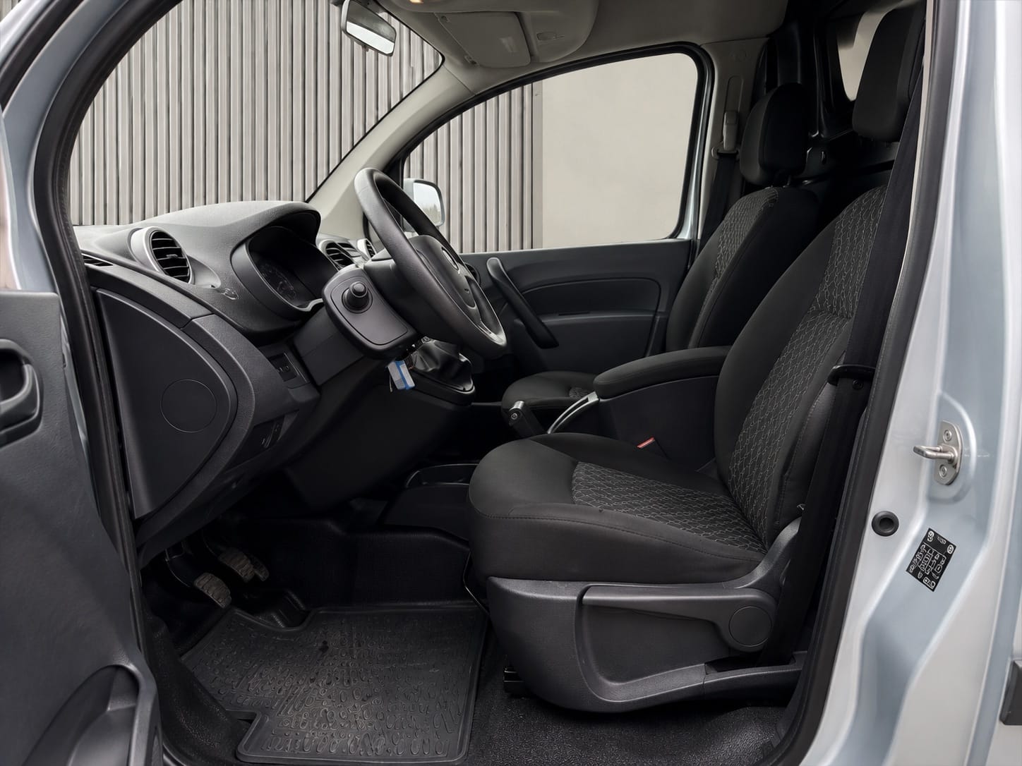 Renault Kangoo med Lydinngang