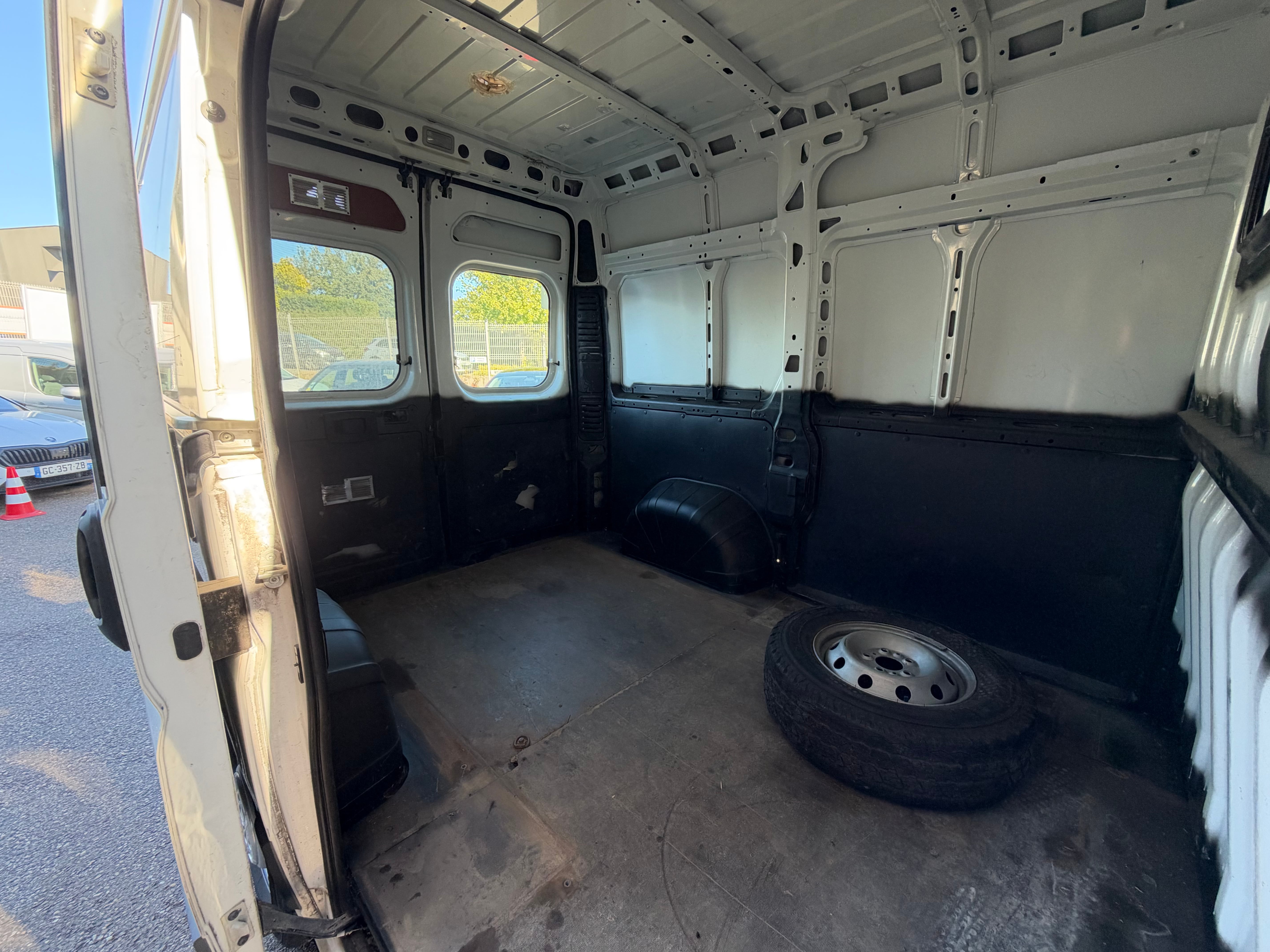 Citroen Jumper 2.0 HDI 130 cv L1H2 avec Autoradio