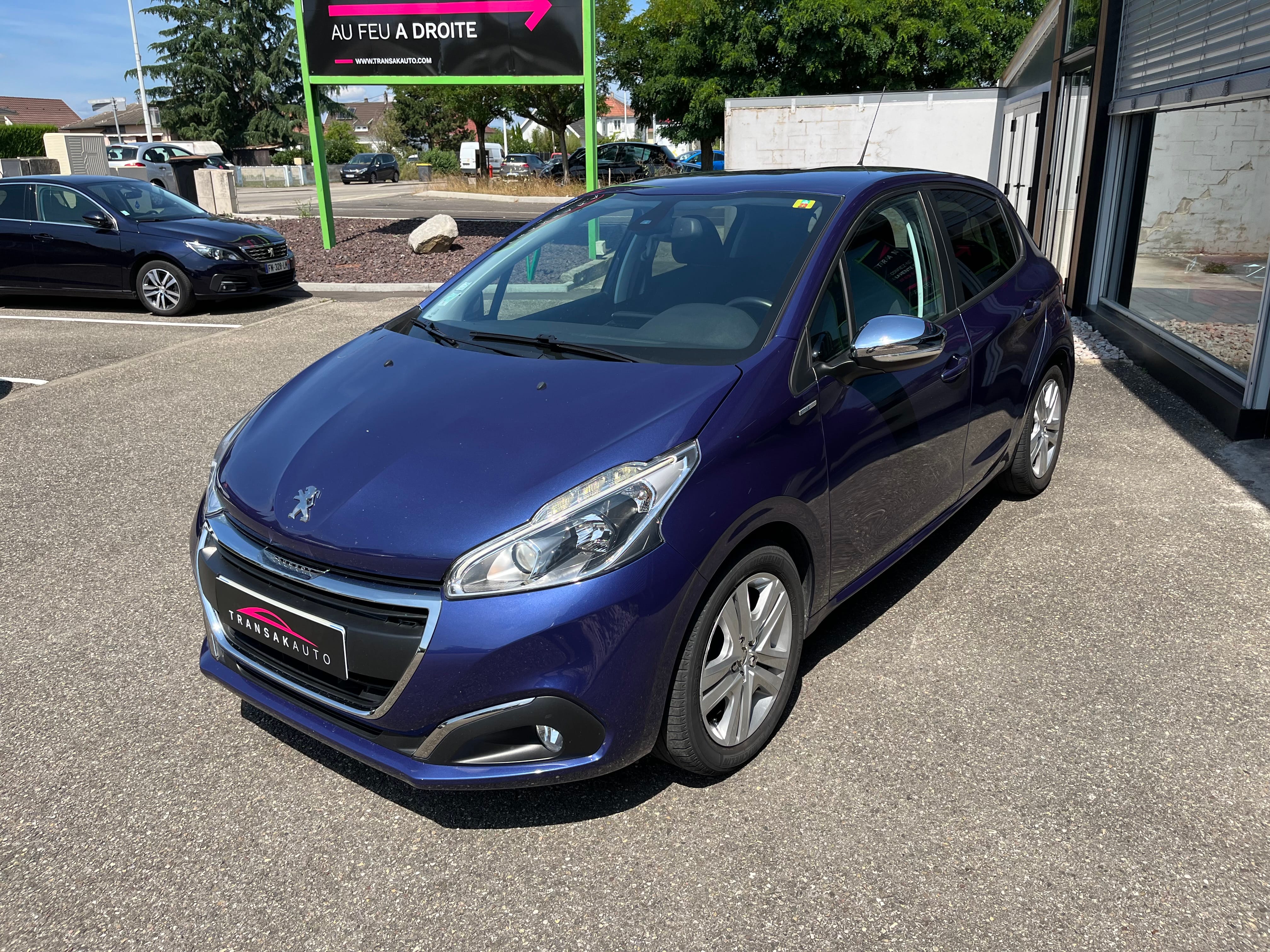 Peugeot 208 (Vignette suisse), 2017, Essence 98