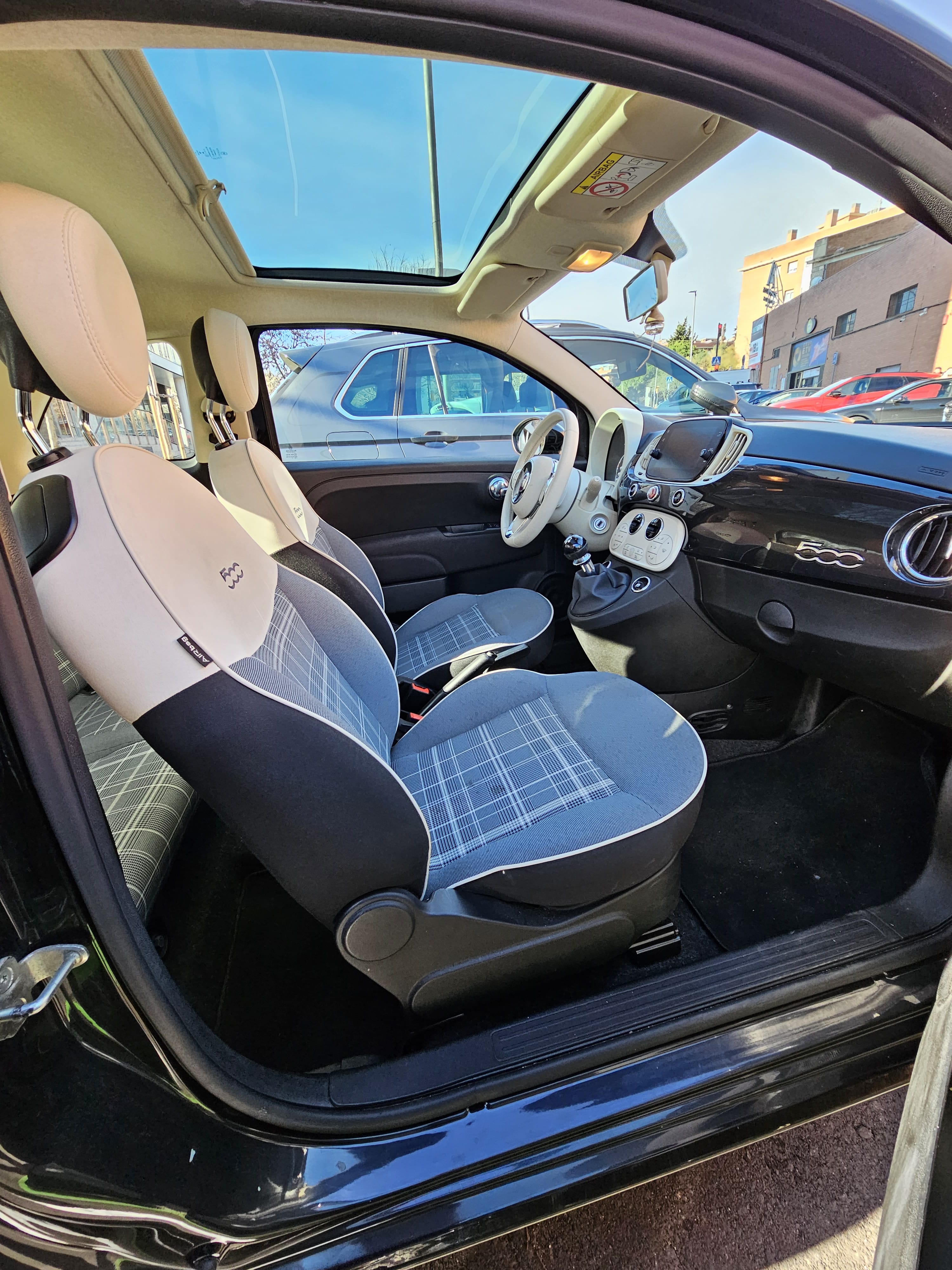 Fiat 500 Híbrido con Android Auto