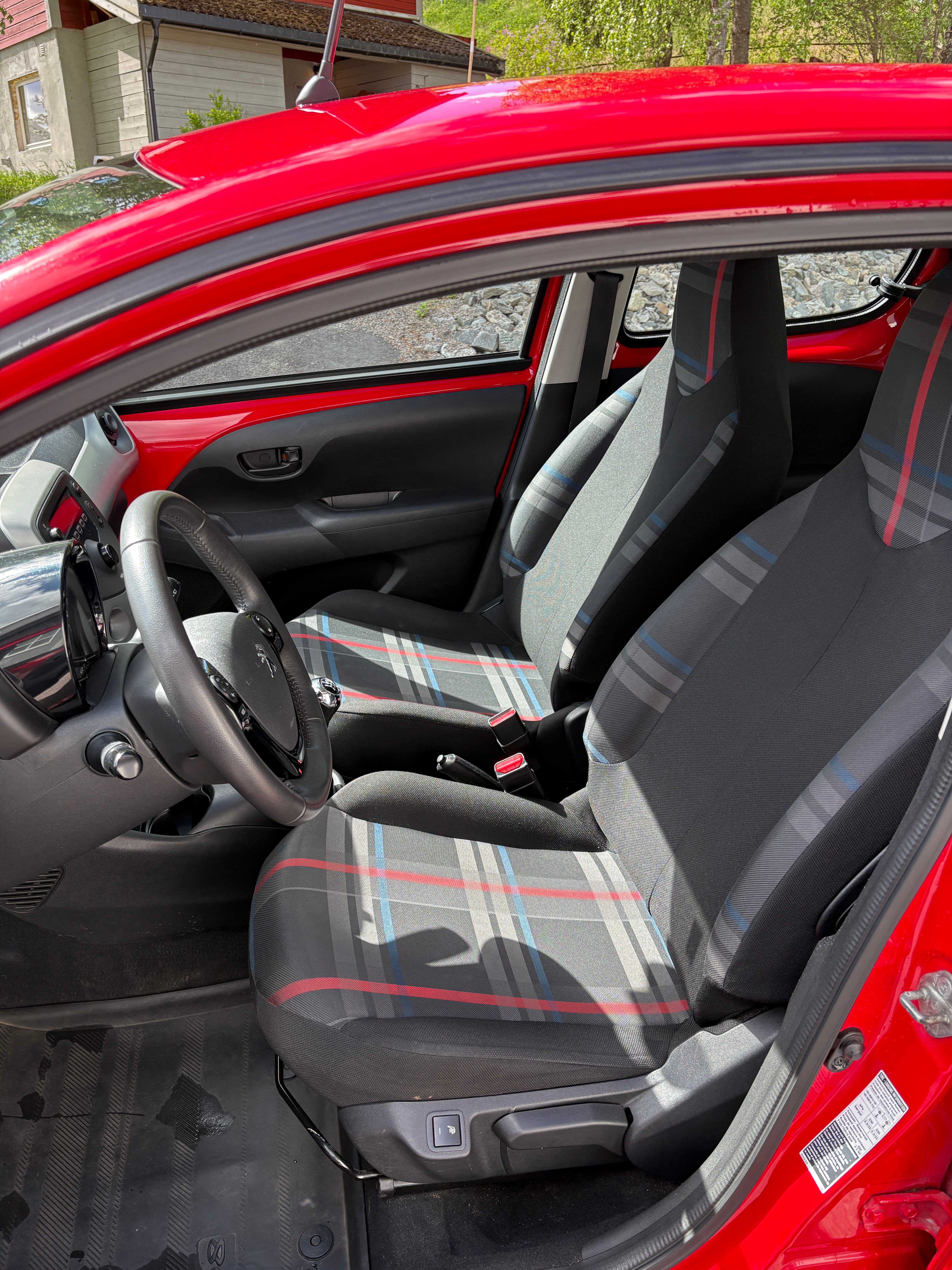 Peugeot 108 mit USB-Ladeanschlüsse