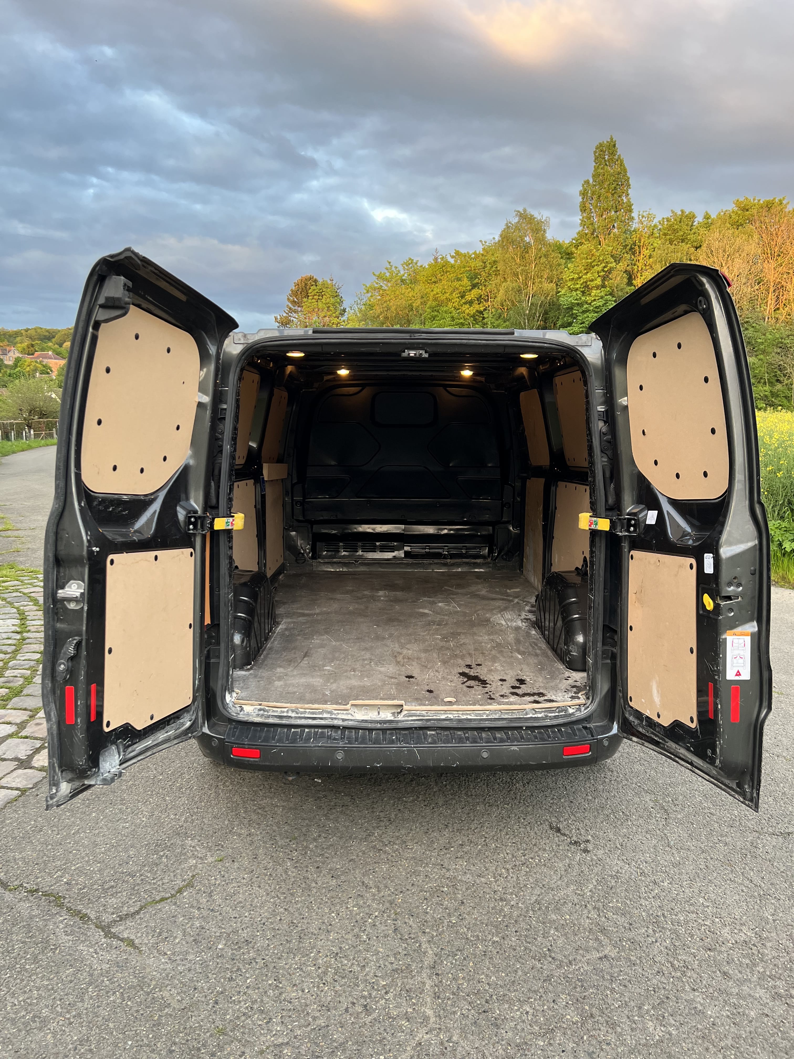 Ford Transit Custom Fourgon avec Entrée audio / iPod