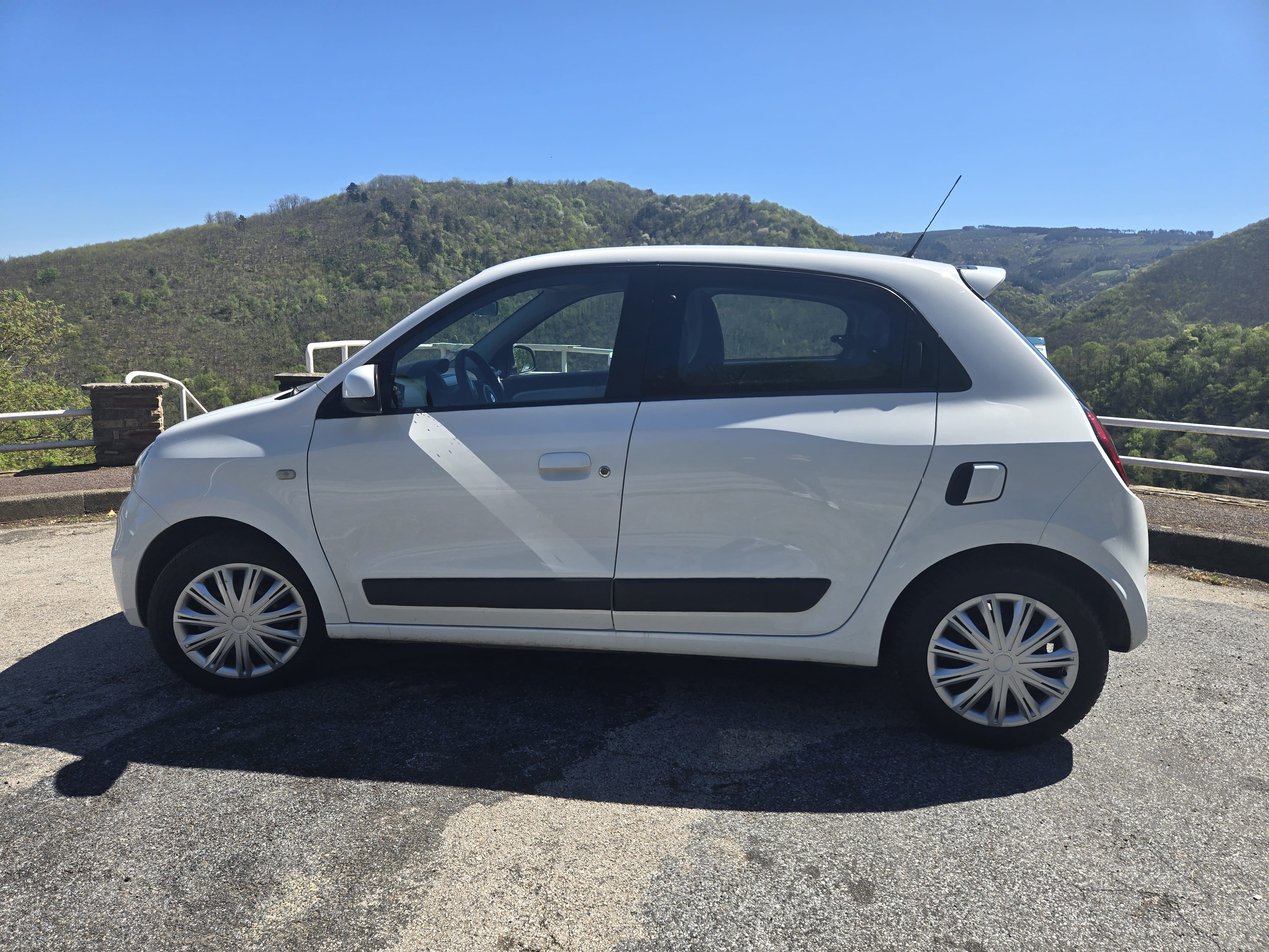 Renault Twingo III avec Climatisation