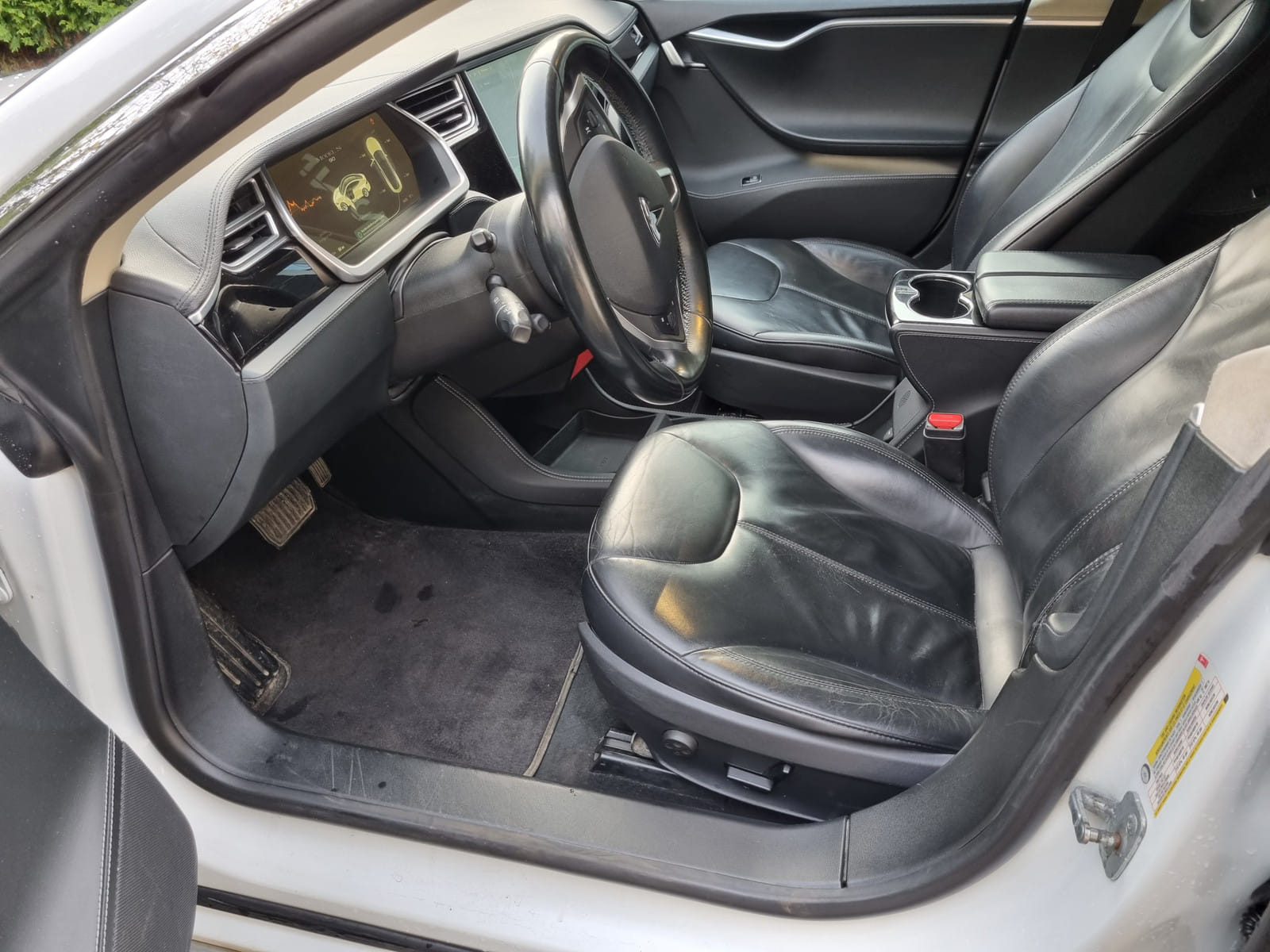 Tesla Model S med Cruisekontroll