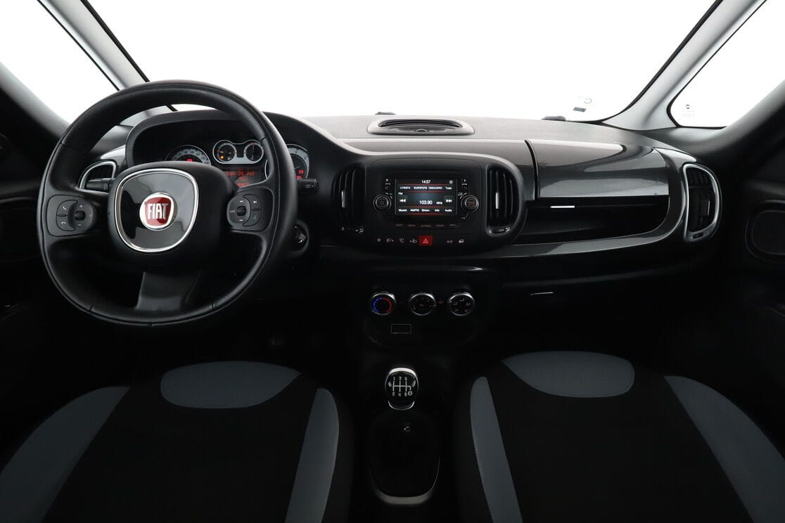 Fiat 500L con Entrada de Audio/iPod