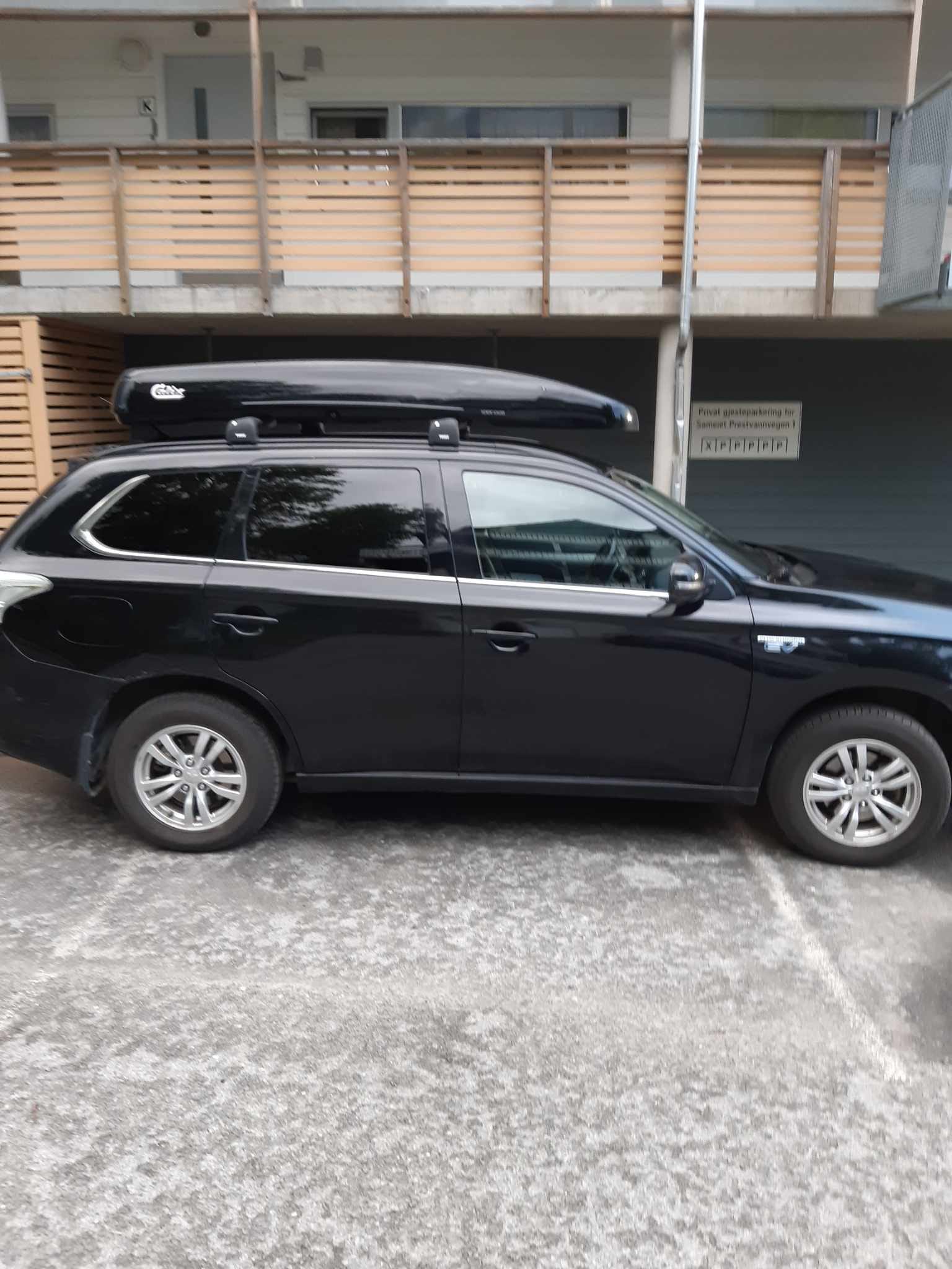 Mitsubishi Outlander Hybrid Automatic drive, 2015, Blyfri 95 / Elektrisch (hybride), automatisch