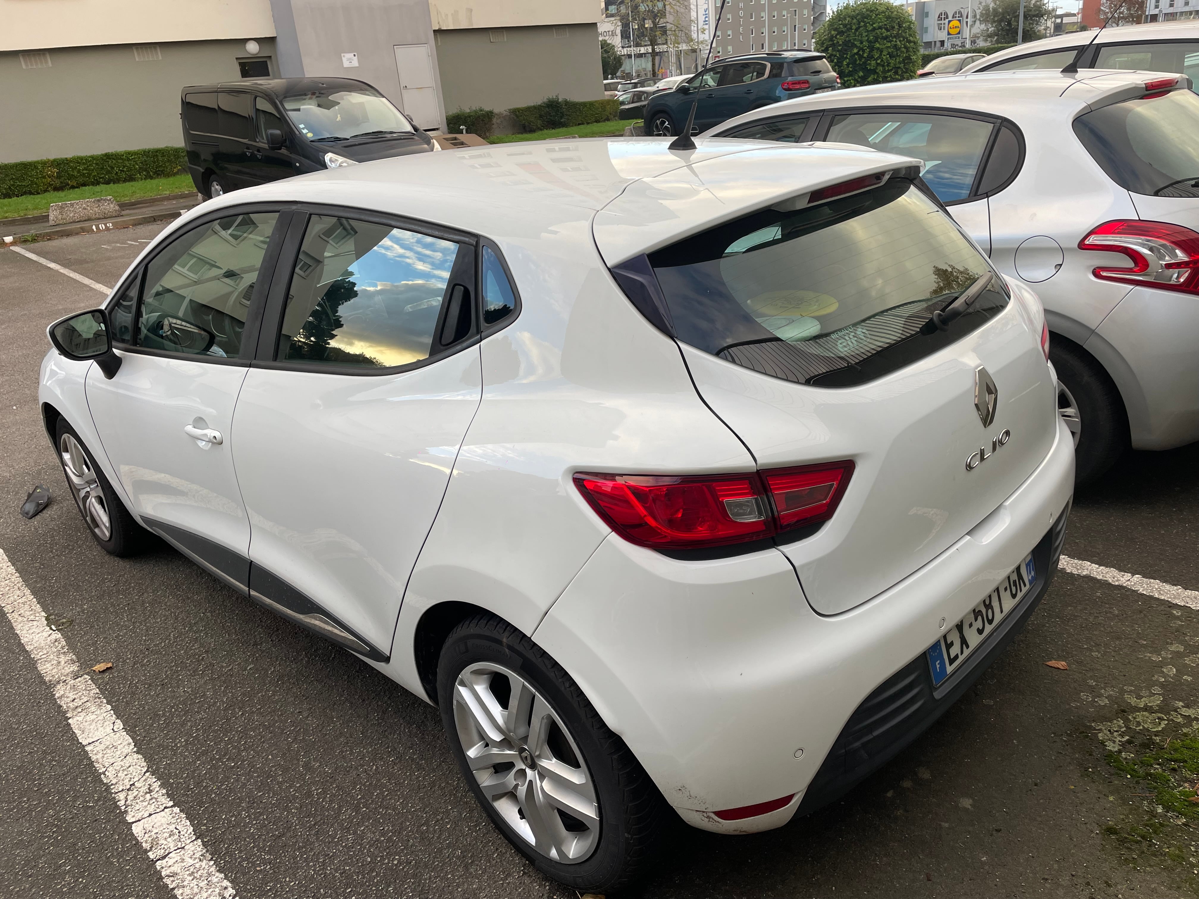 Renault Clio avec Climatisation
