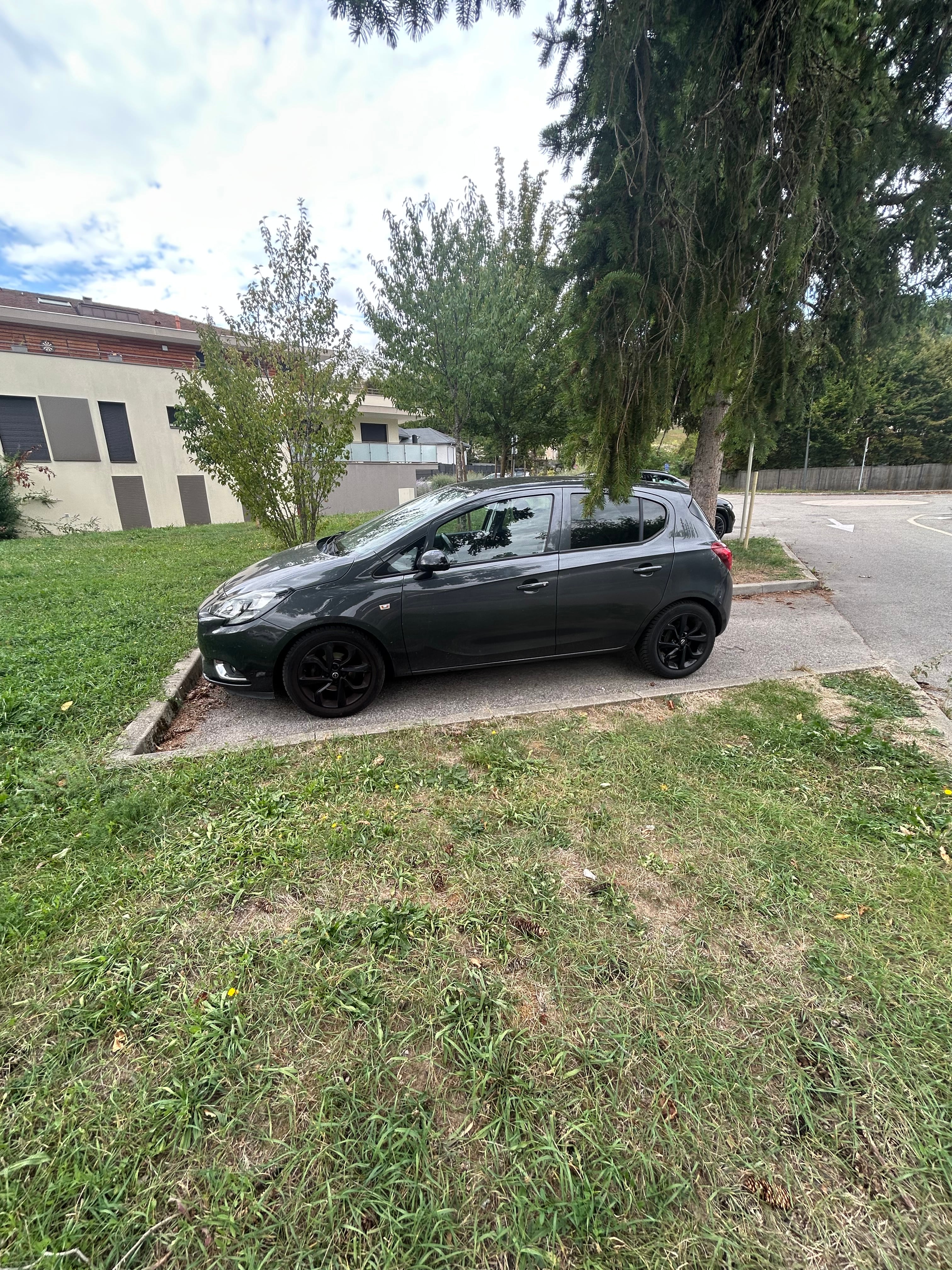 Opel Corsa-E avec Climatisation