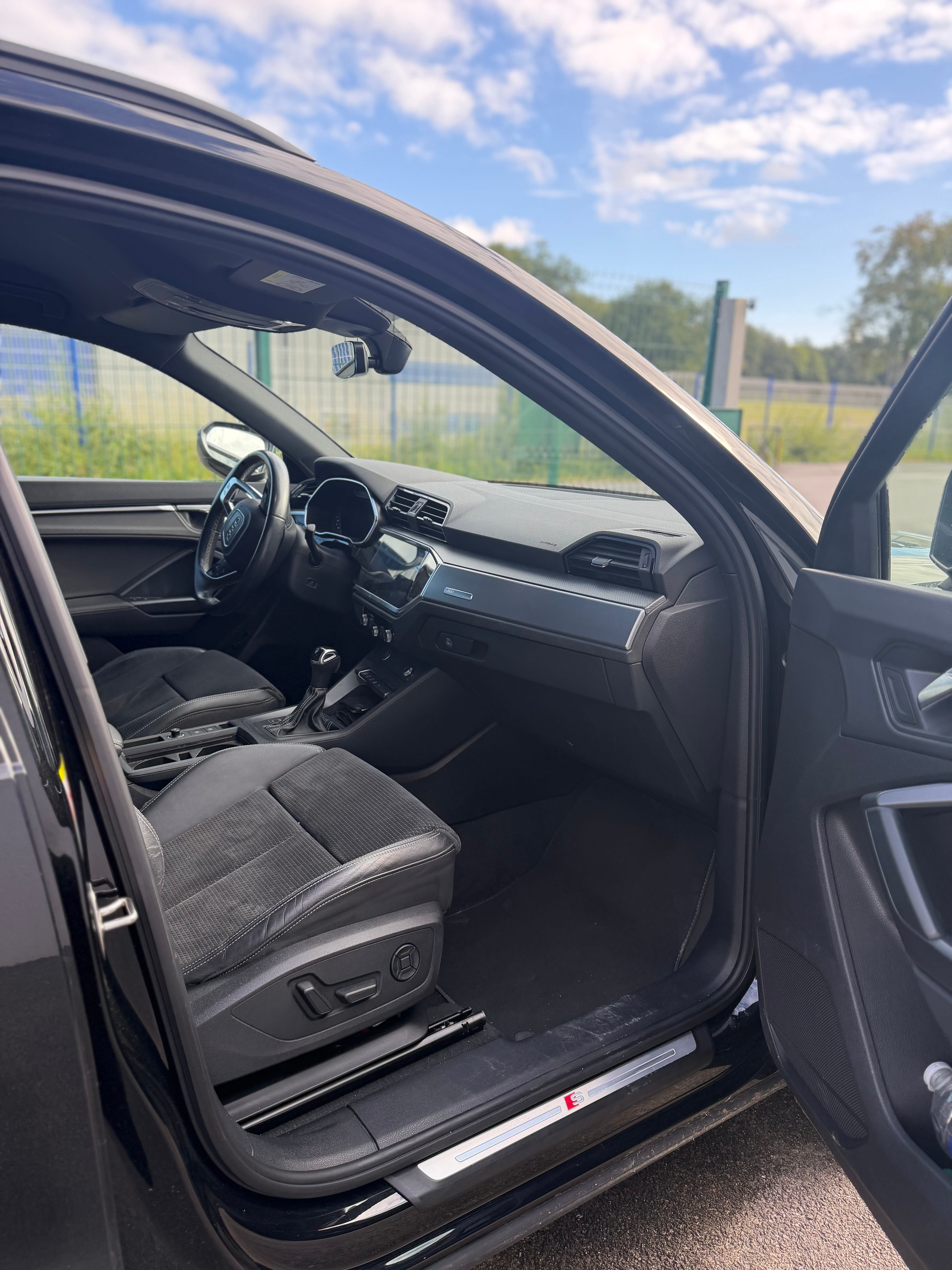 Audi Q3 2.0T Quattro Premium Plus avec Régulateur de vitesse