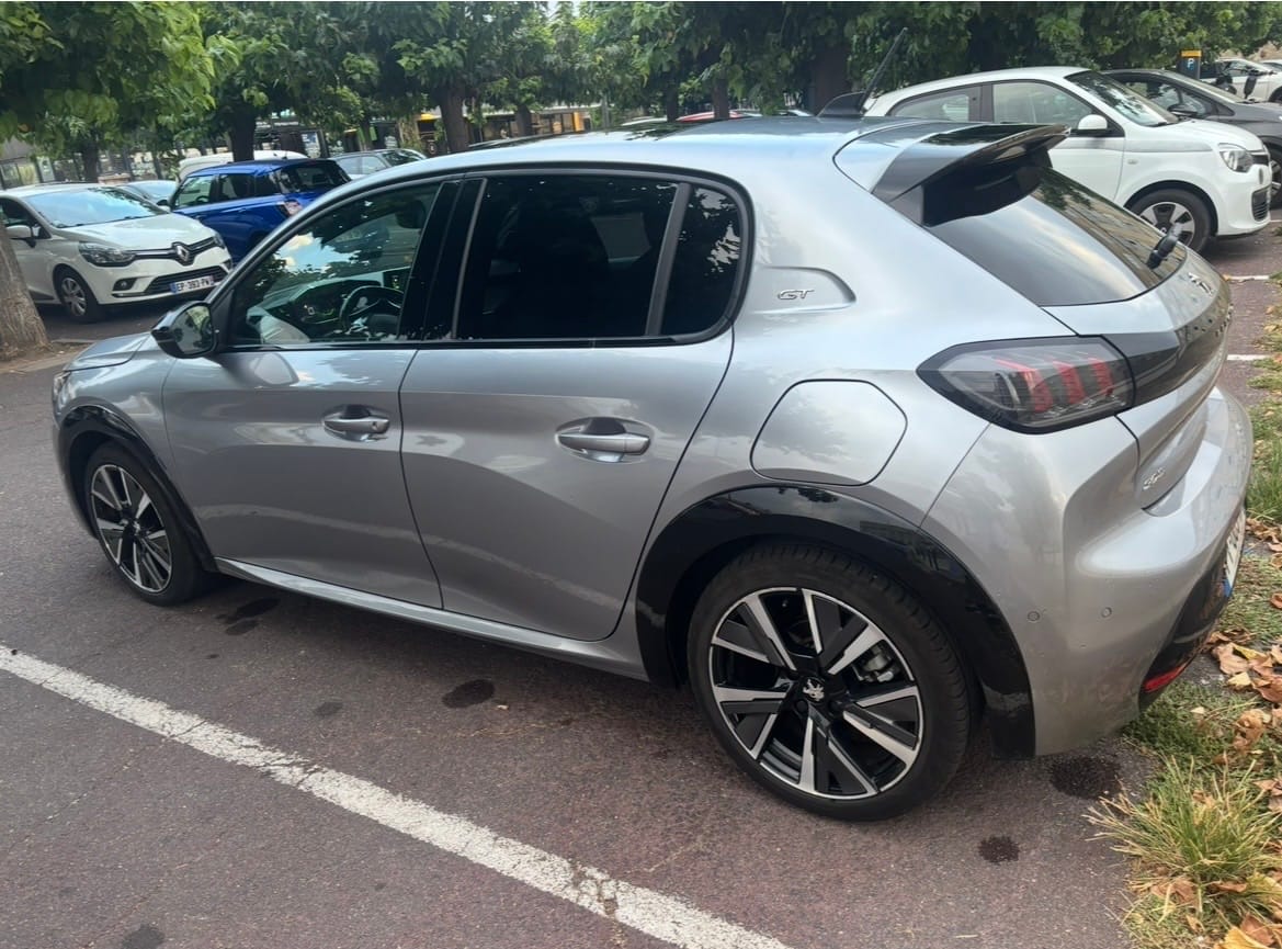Peugeot 208 GT Line met Airco