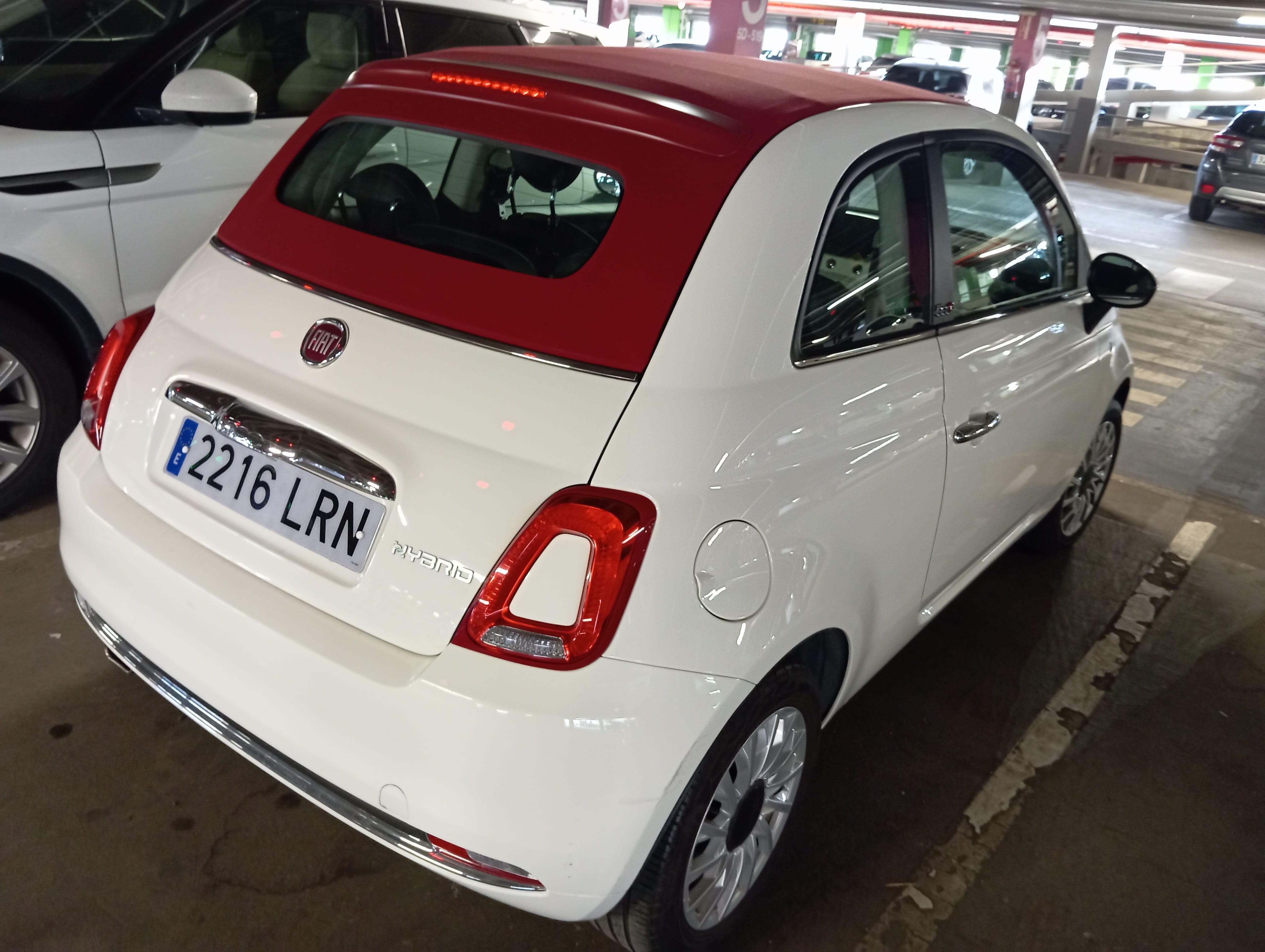 Fiat 500 C 1.0 Hybrid Dolcevita con GPS