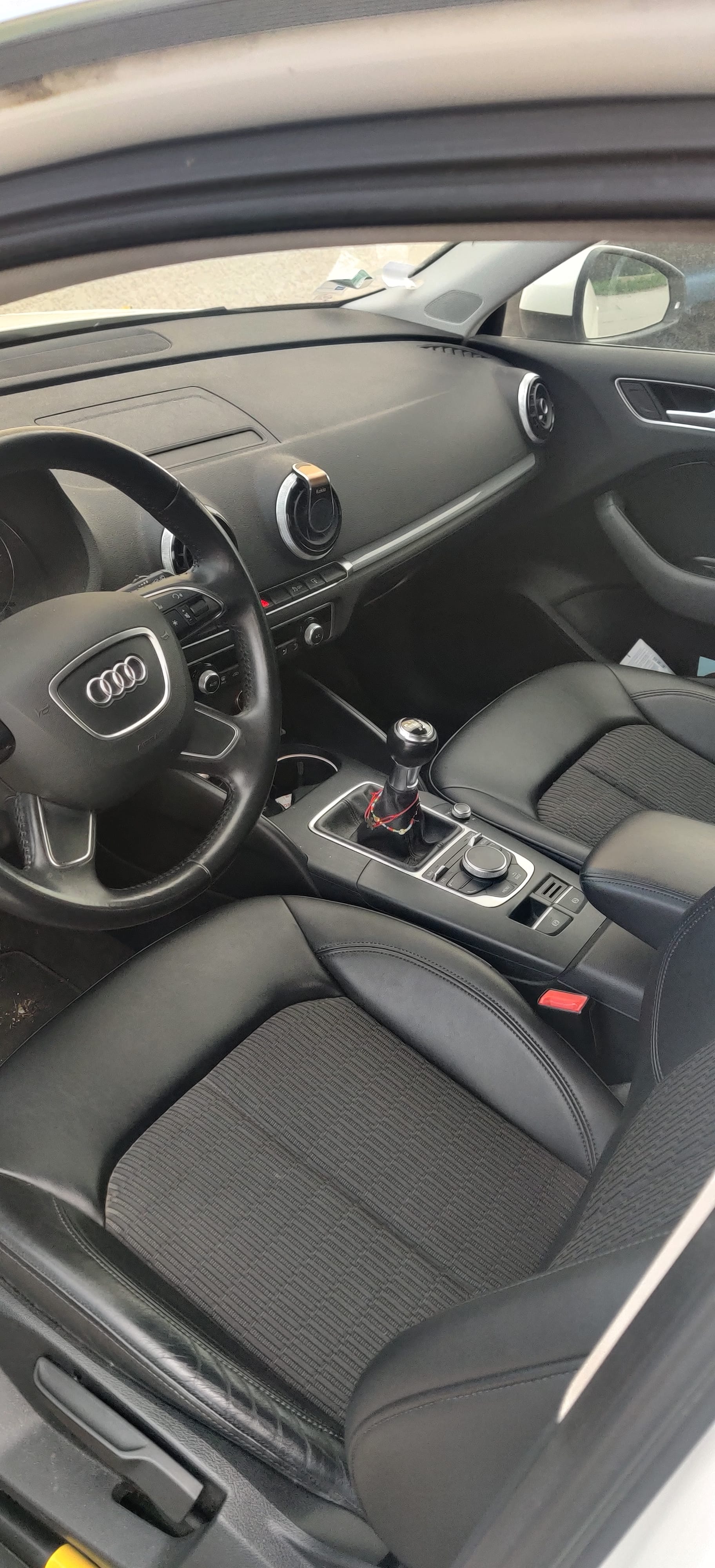Audi A3 1,6 HDI avec Audio Bluetooth