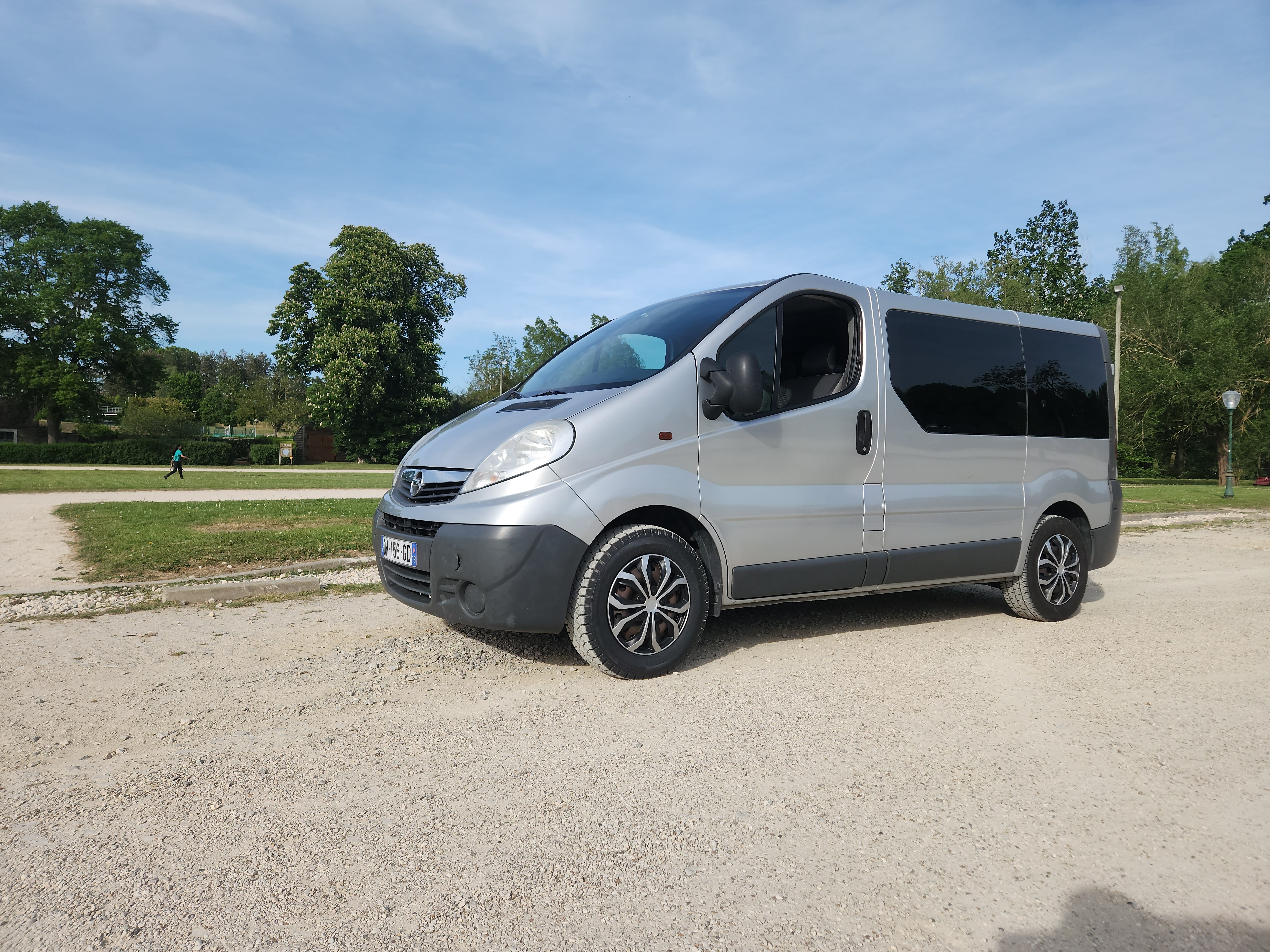 Opel Vivaro Combi, 2014, Diesel, 9 Sitze und mehr