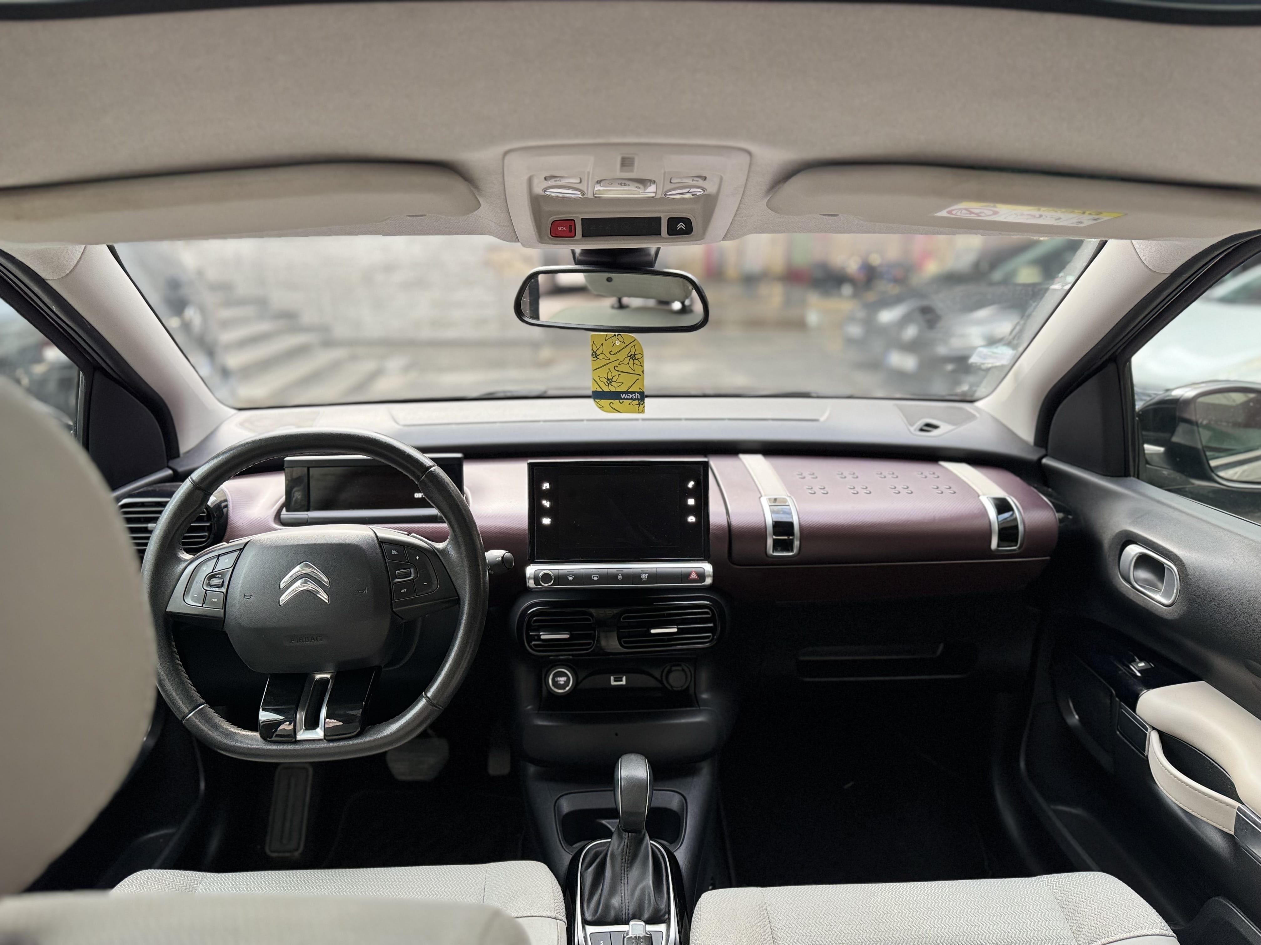 Citroen C4 Cactus avec GPS