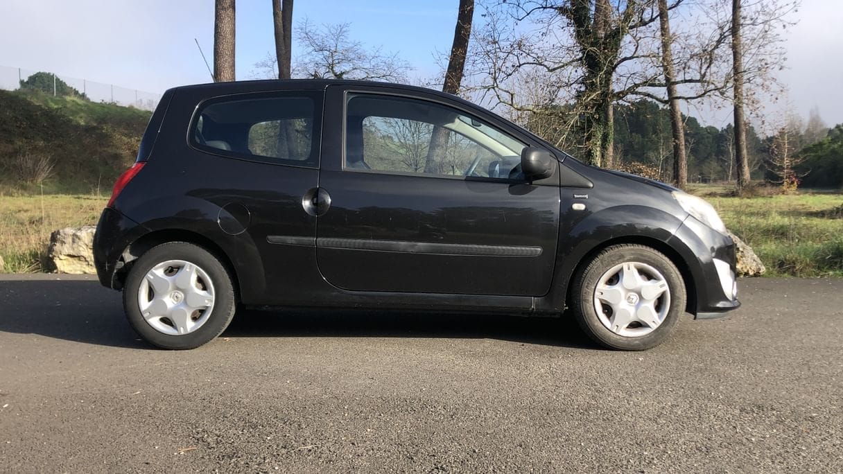Renault Twingo II 1.2 essence 75 ch à Pessac & aéroport Bordeaux (réf BT476) avec Climatisation