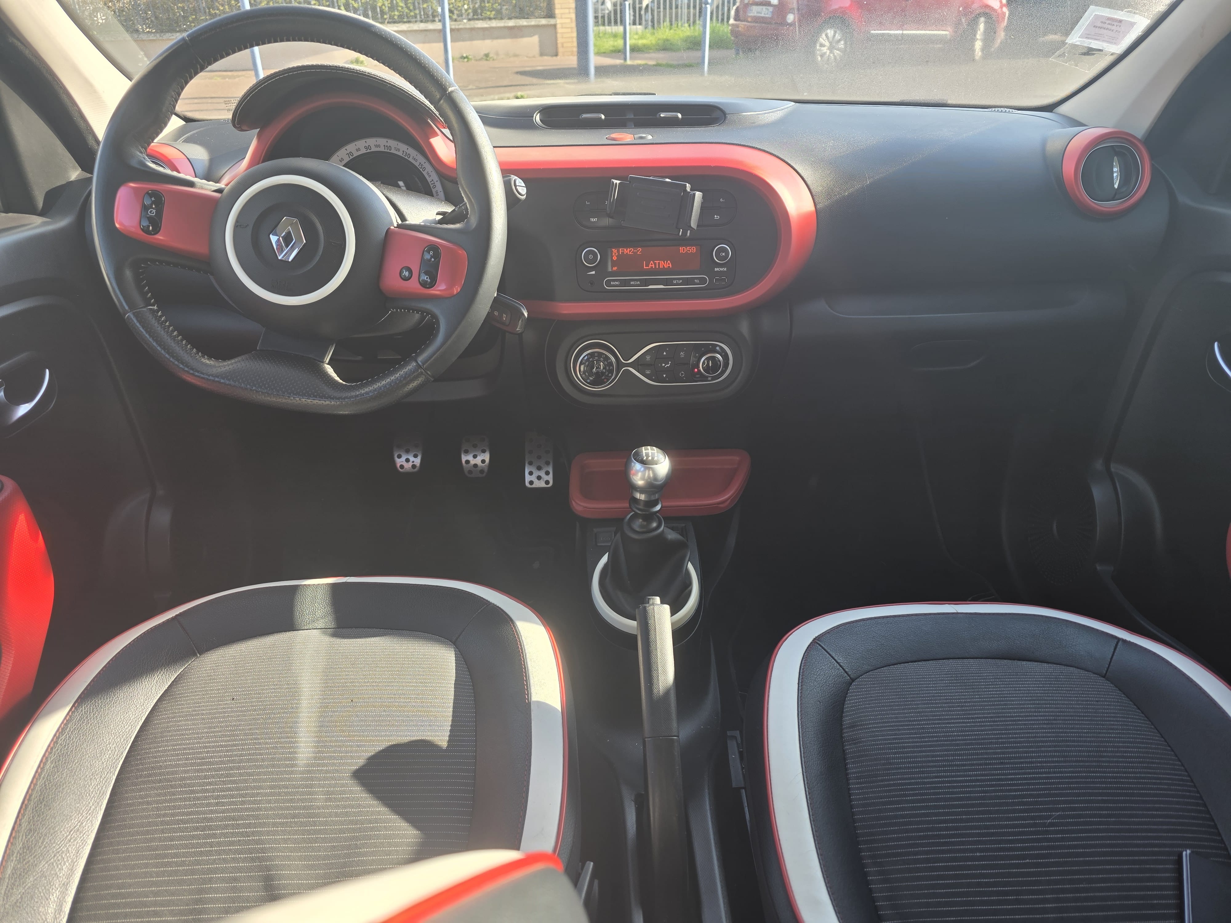 Renault Twingo III avec Audio Bluetooth