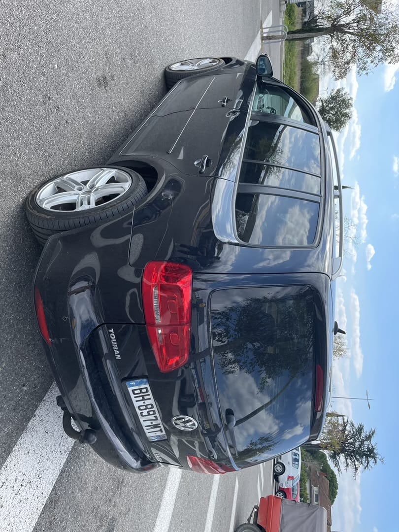 Volkswagen Touran avec Climatisation