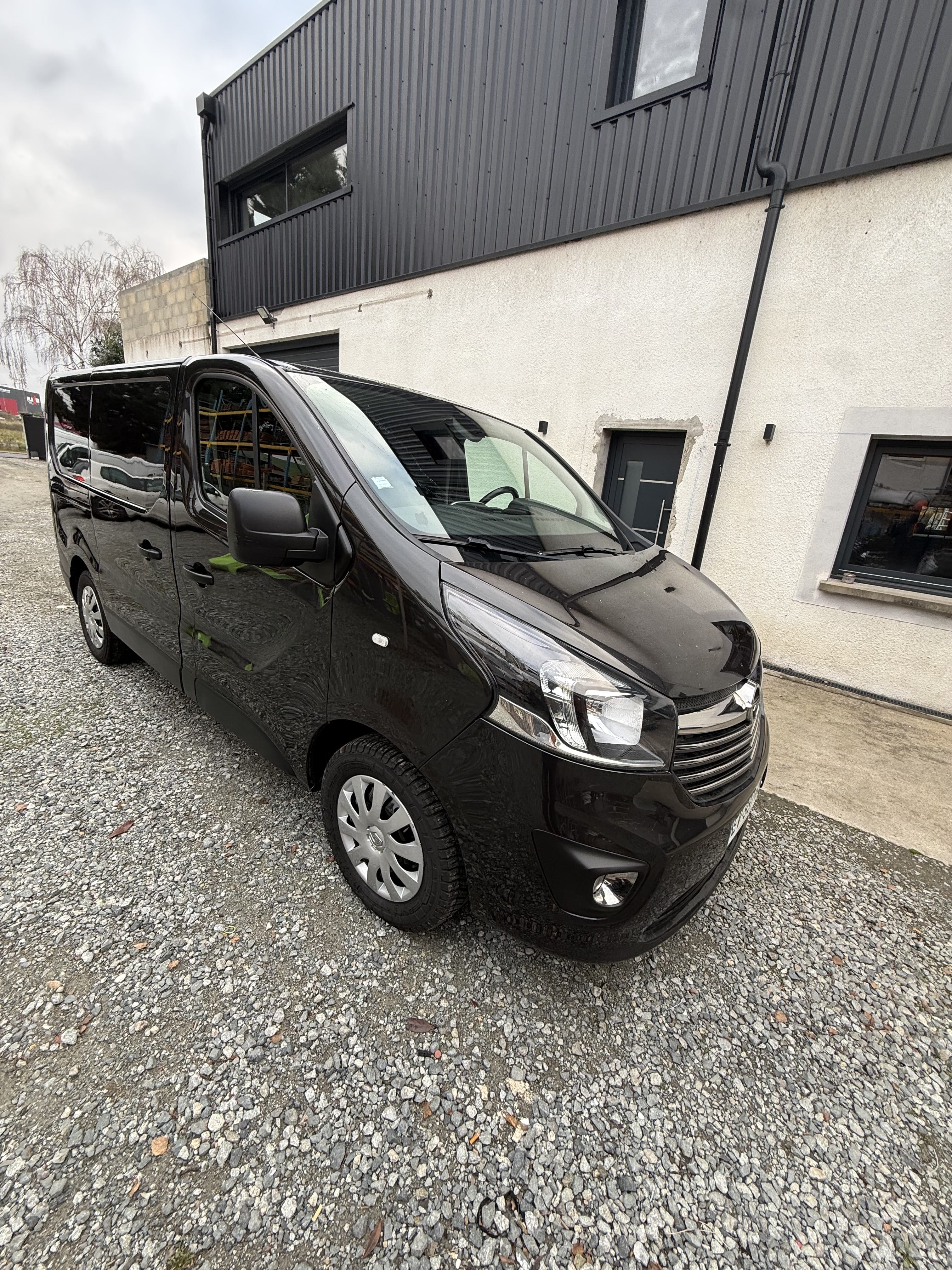 Opel Vivaro avec Audio Bluetooth