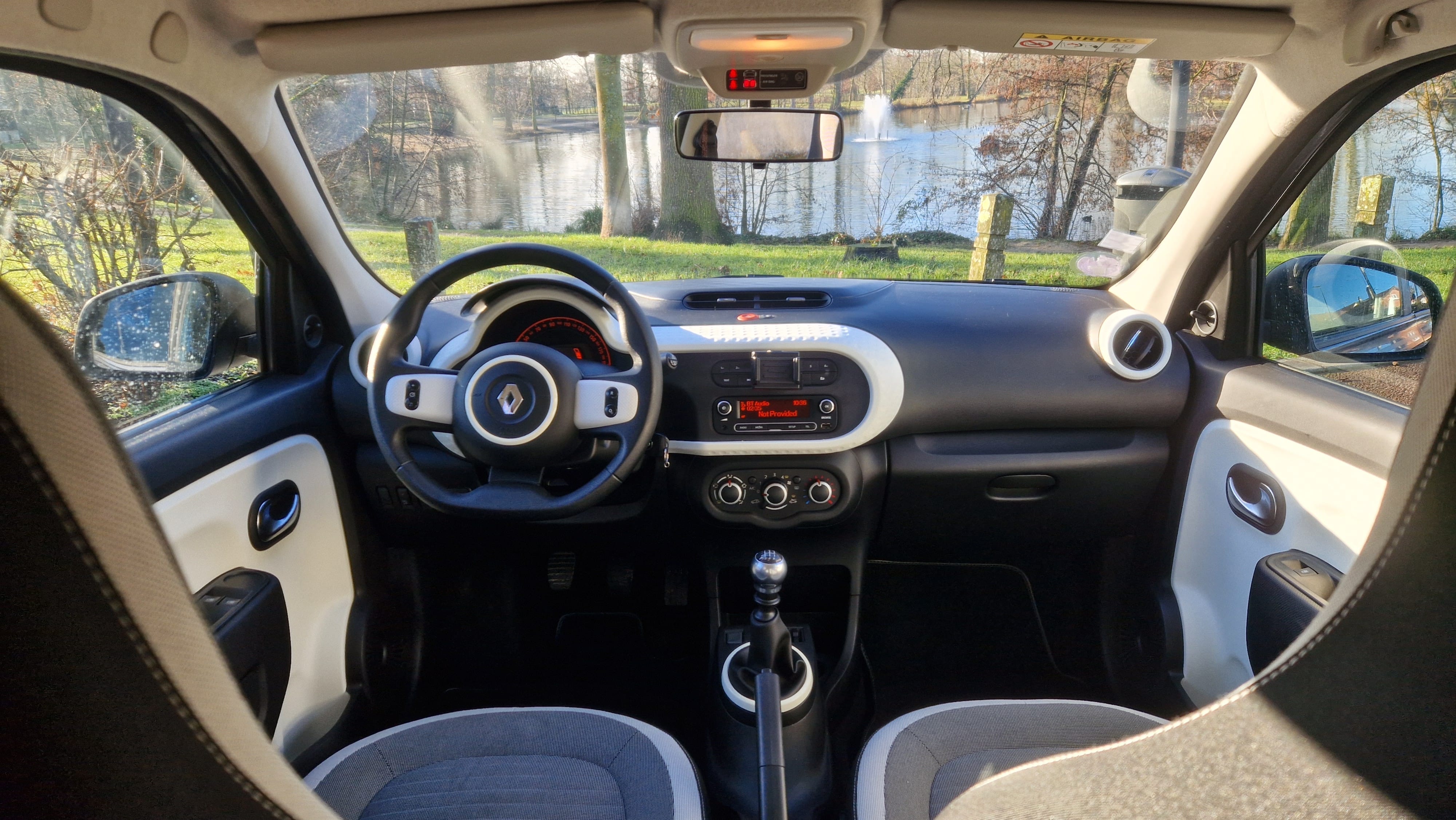 Renault Twingo III avec Audio Bluetooth