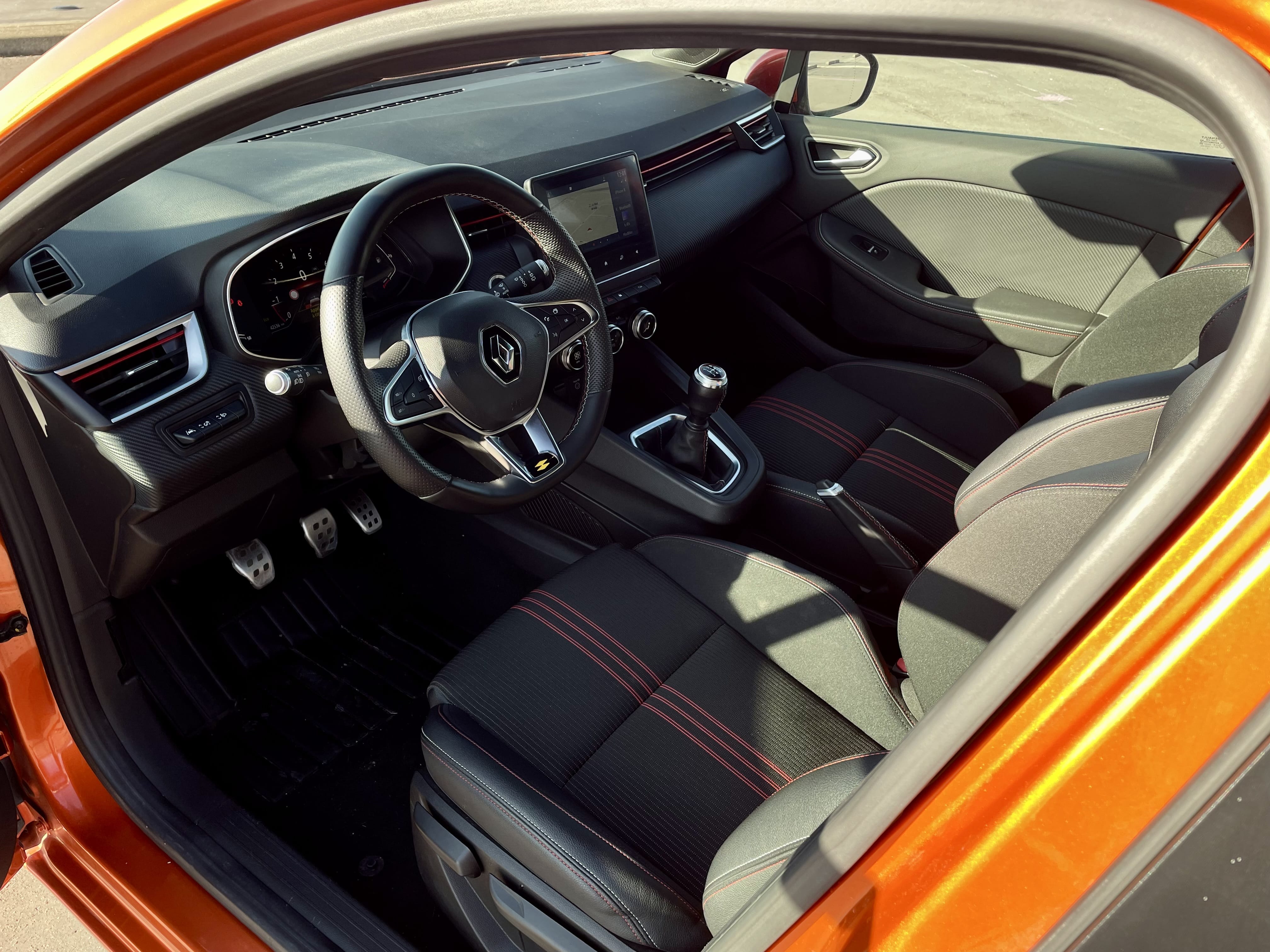Renault Clio RS Line avec Apple CarPlay