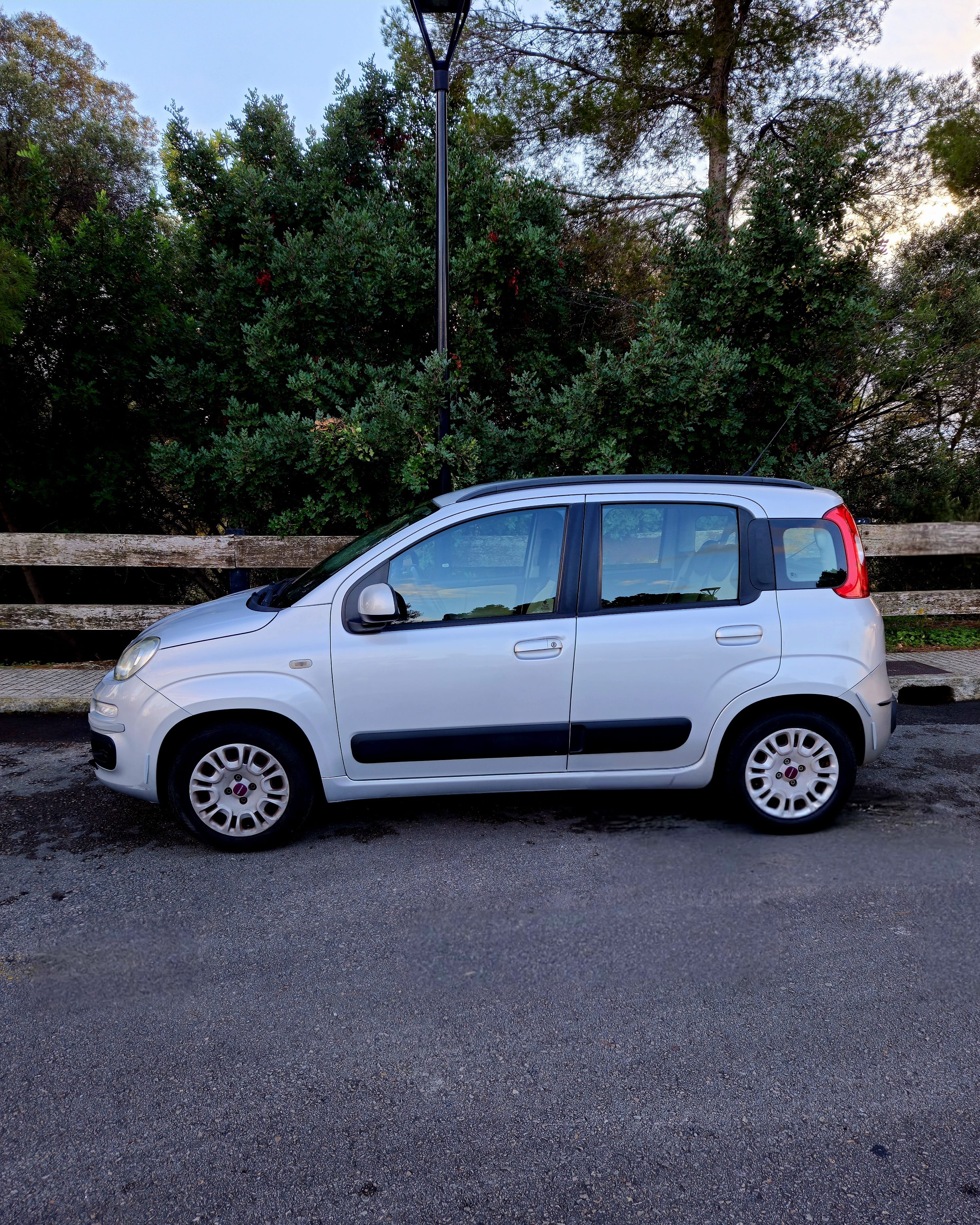 Fiat Panda 1.2 GRIS con Aire acondicionado