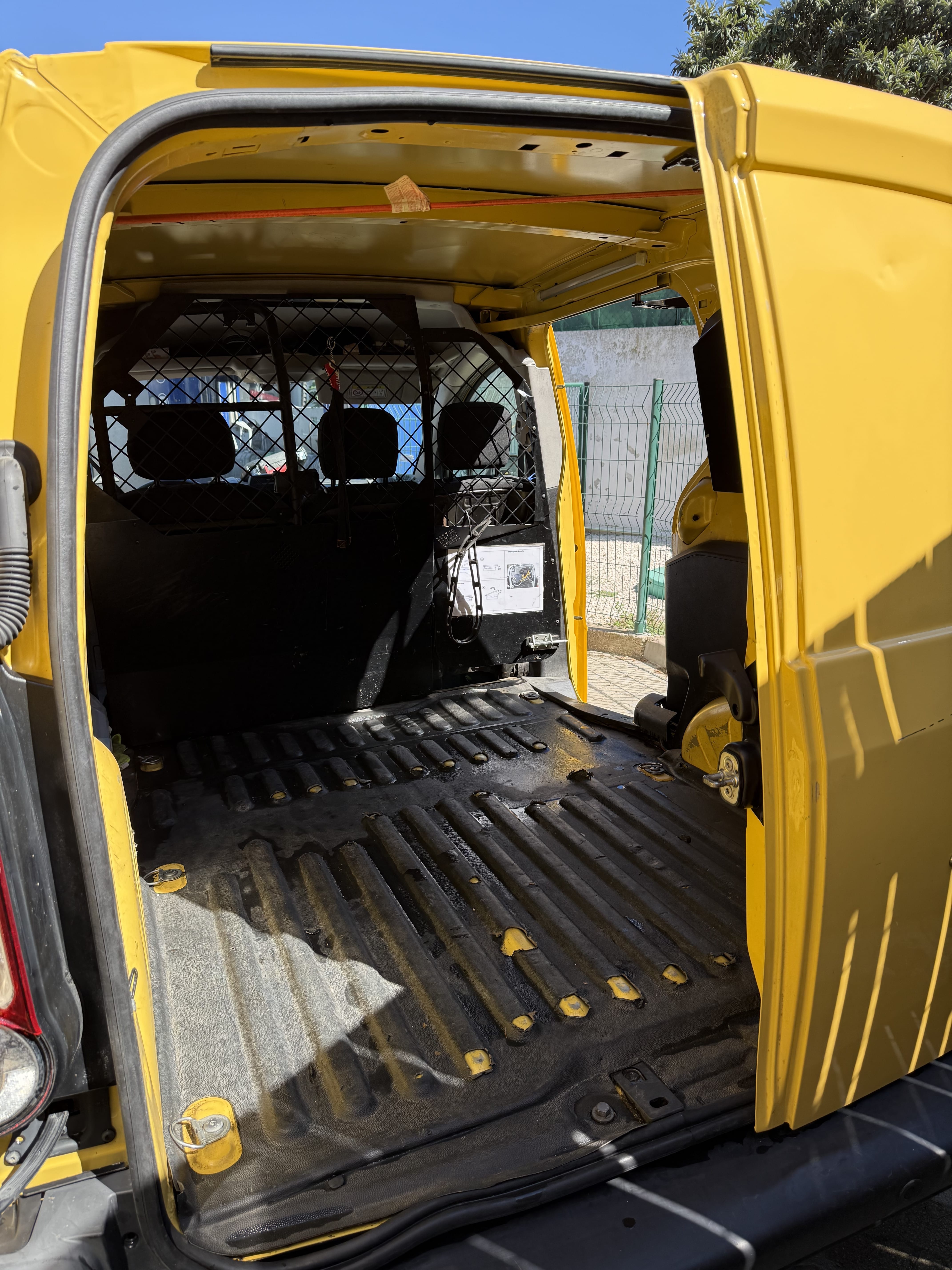 Citroen Berlingo Utilitaire 3 places with Cruise control