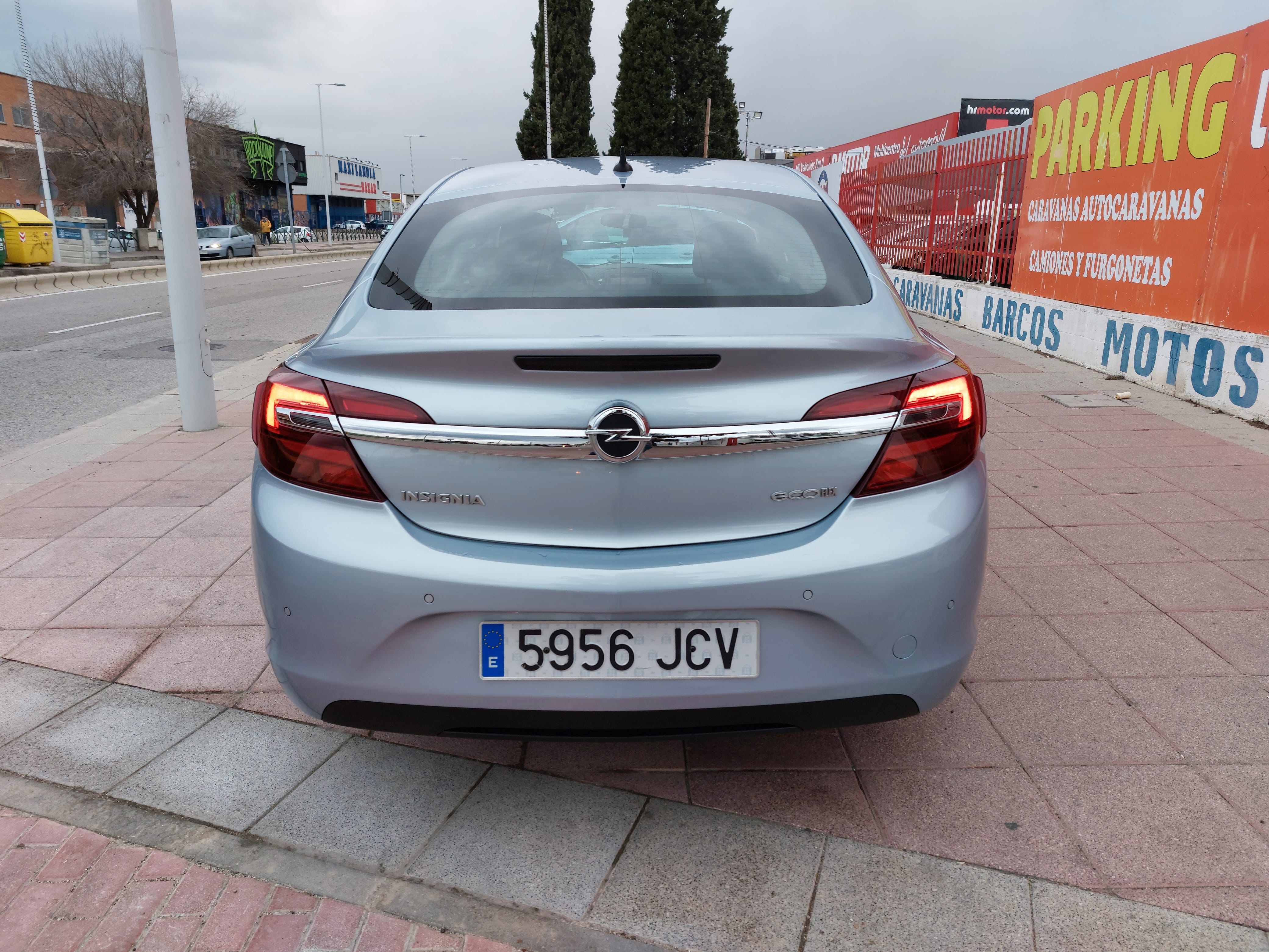 Opel Insignia 2.0cdti 120cv con GPS