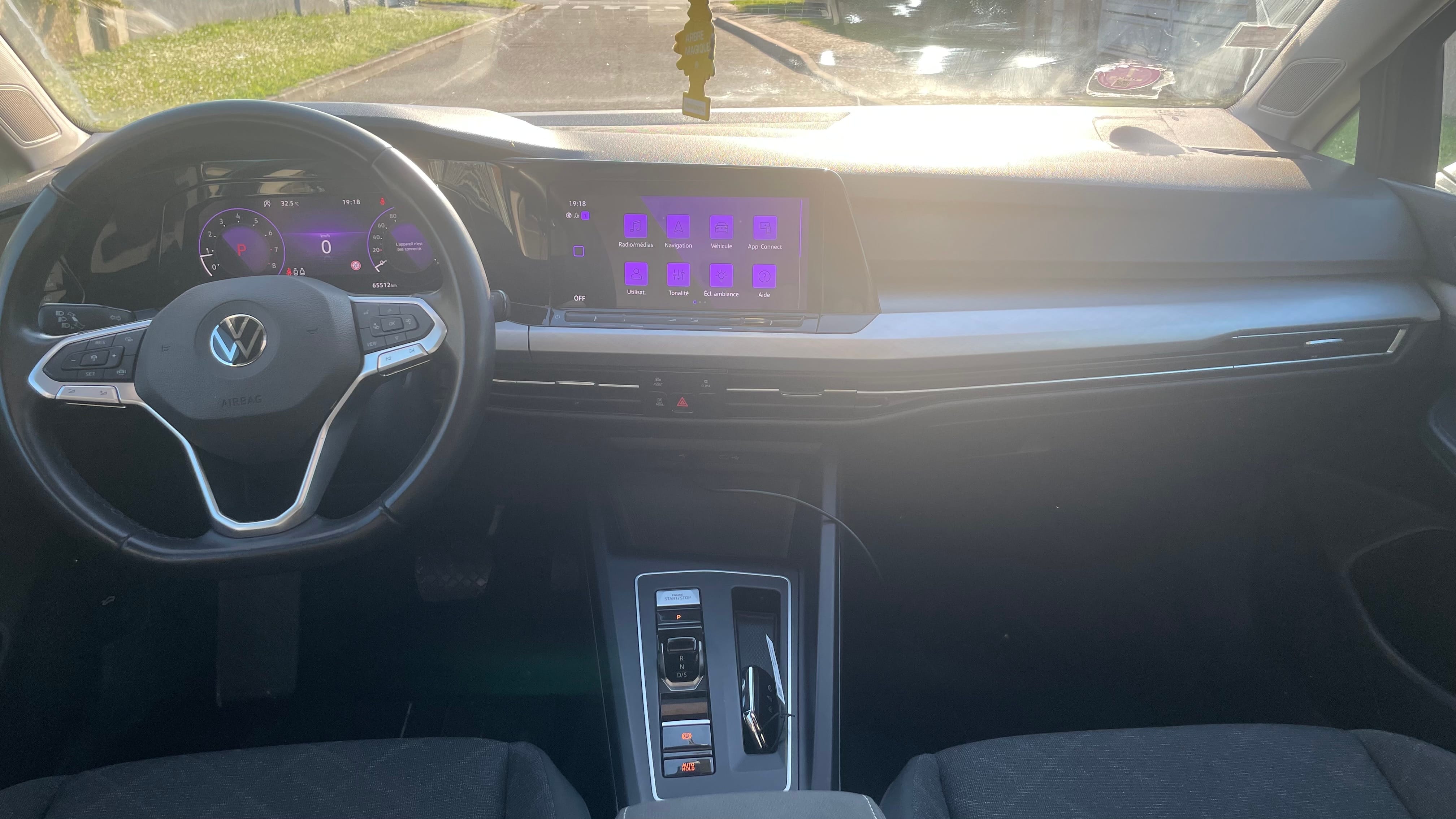 Volkswagen Golf avec GPS