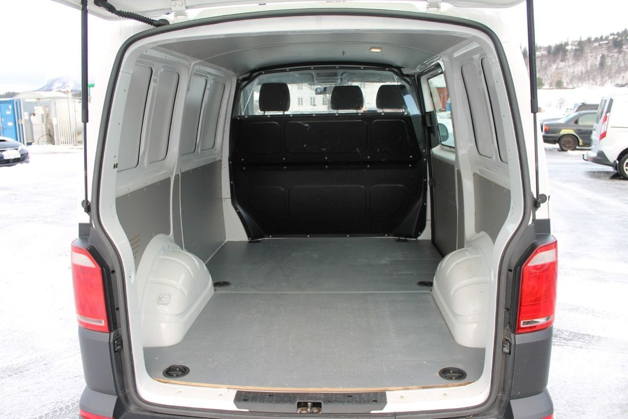 Volkswagen Transporter med Tilhengerfeste