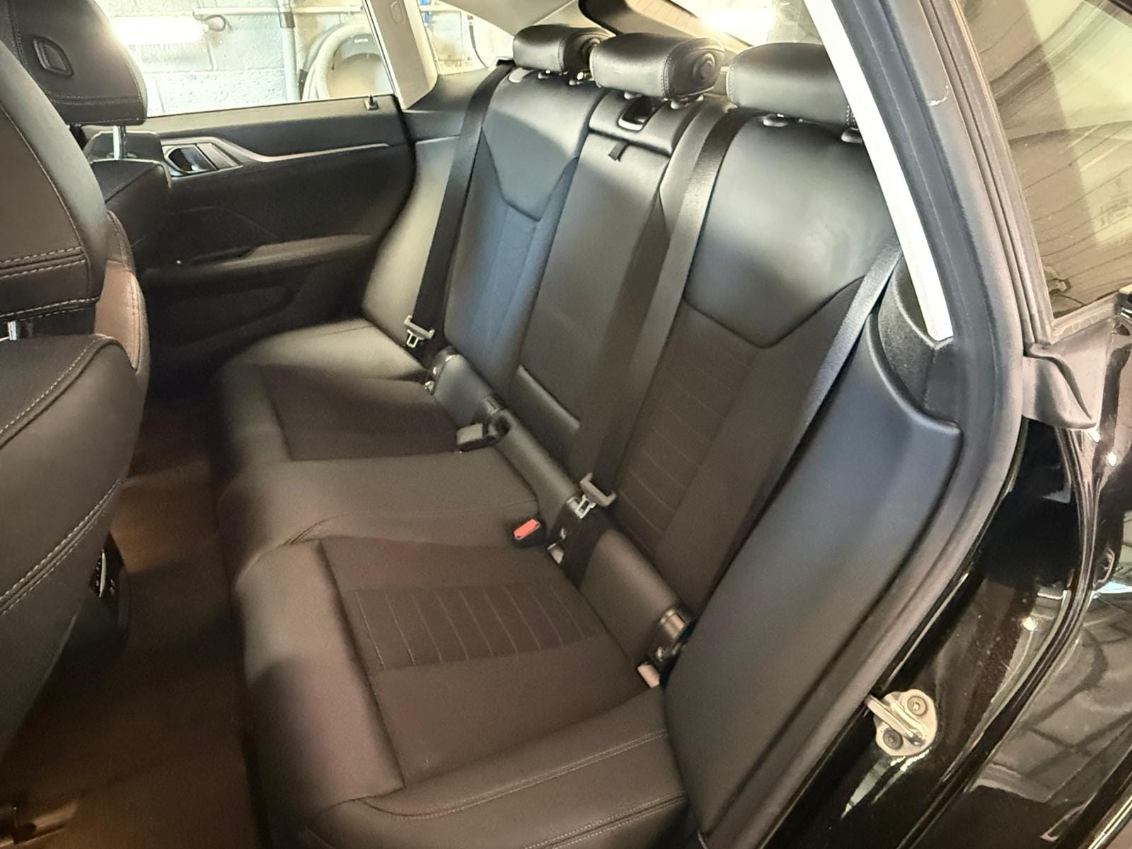 BMW i4 edrive 35 avec Audio Bluetooth