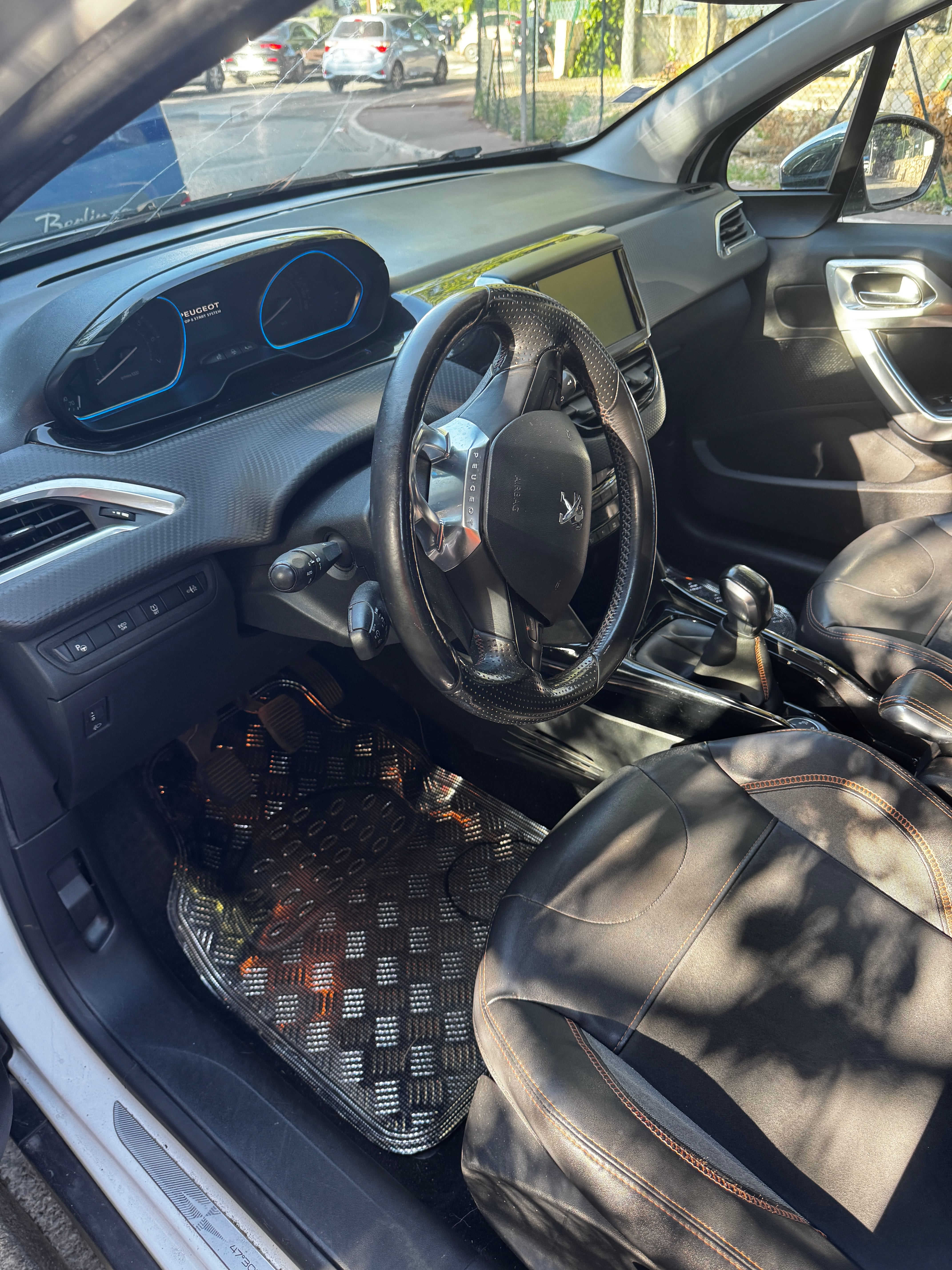 Peugeot 2008 avec Régulateur de vitesse