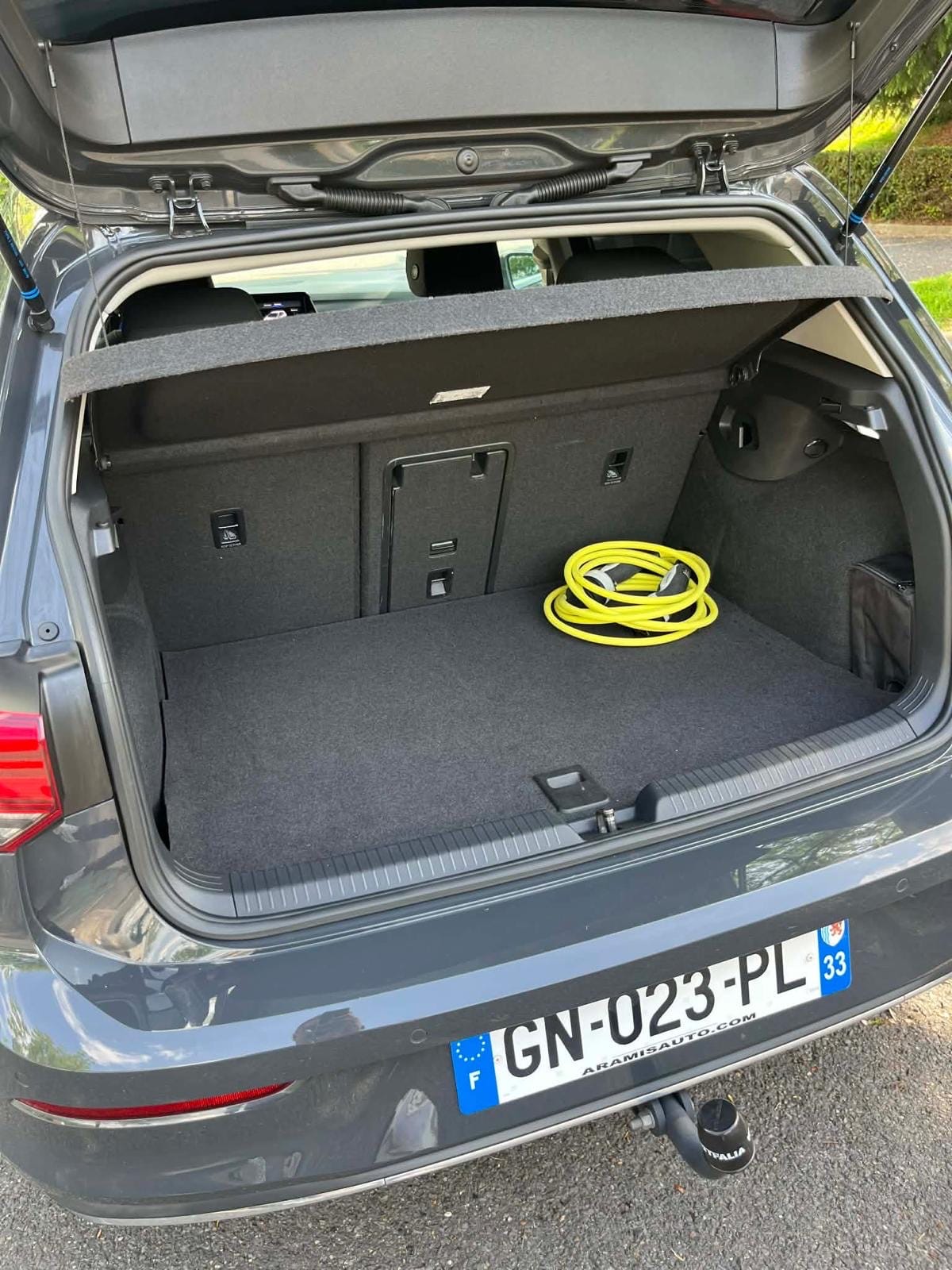 Volkswagen Golf 1.4 essence hybride avec Port USB