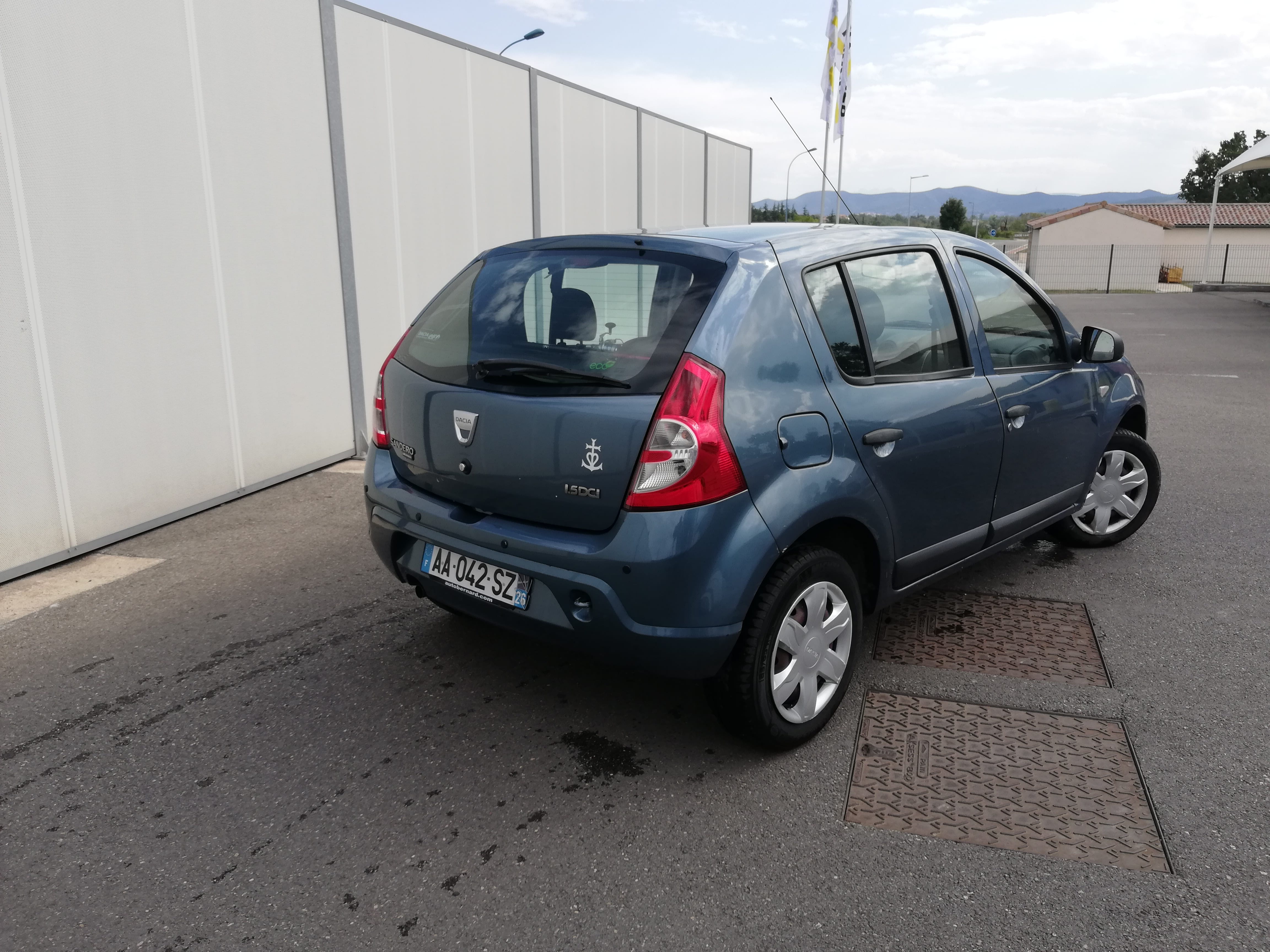Dacia Sandero 1.5dci avec Pneus neige