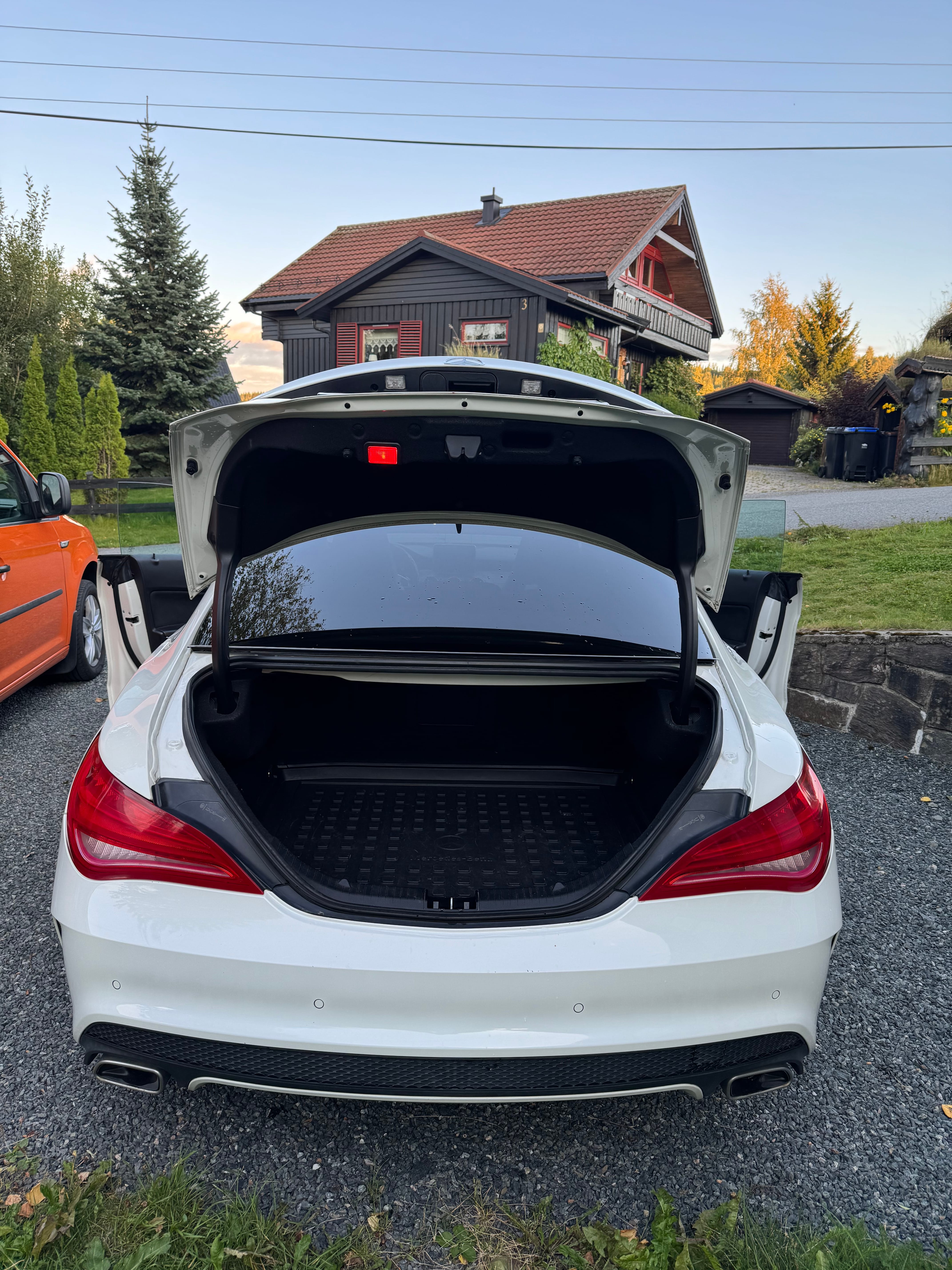 Mercedes-Benz CLA-Klasse med Bluetooth audio