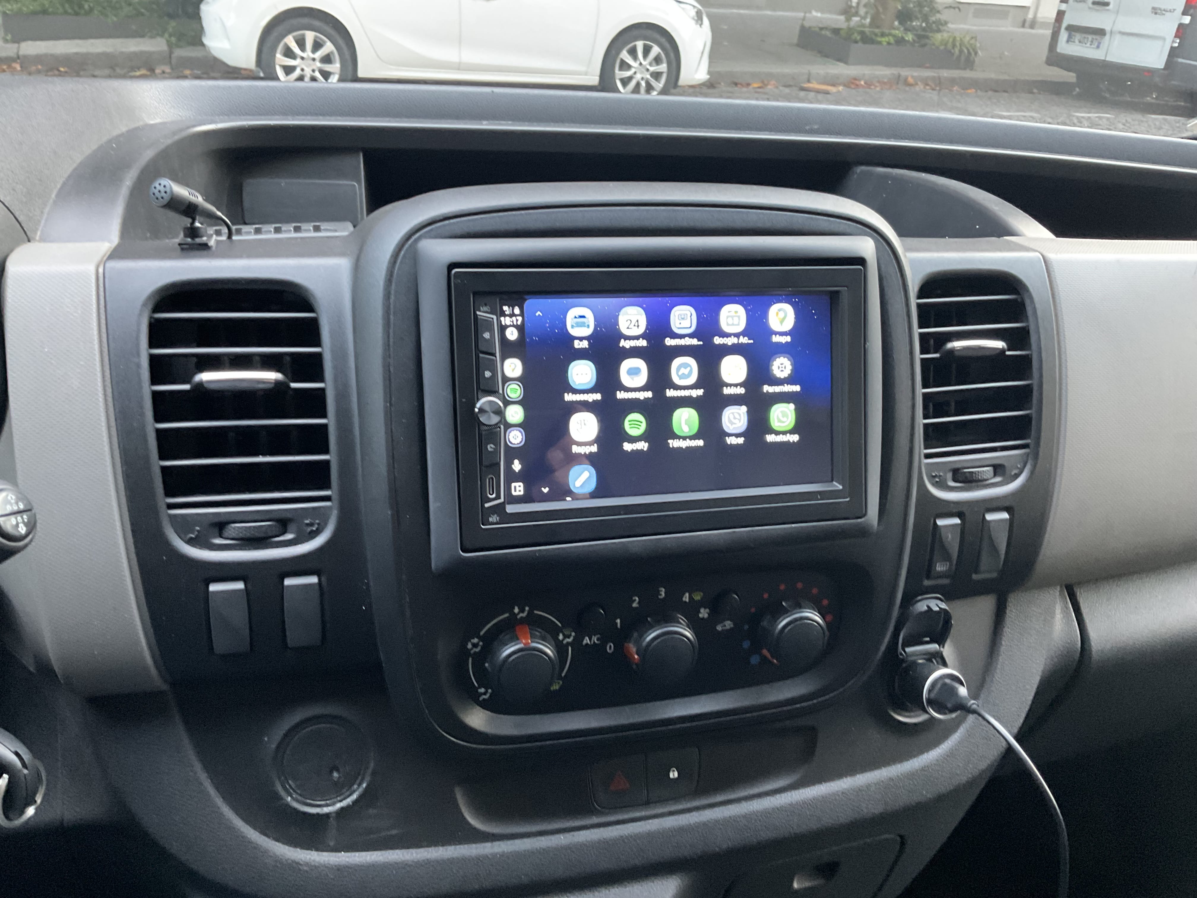 Renault Trafic Passenger avec Audio Bluetooth