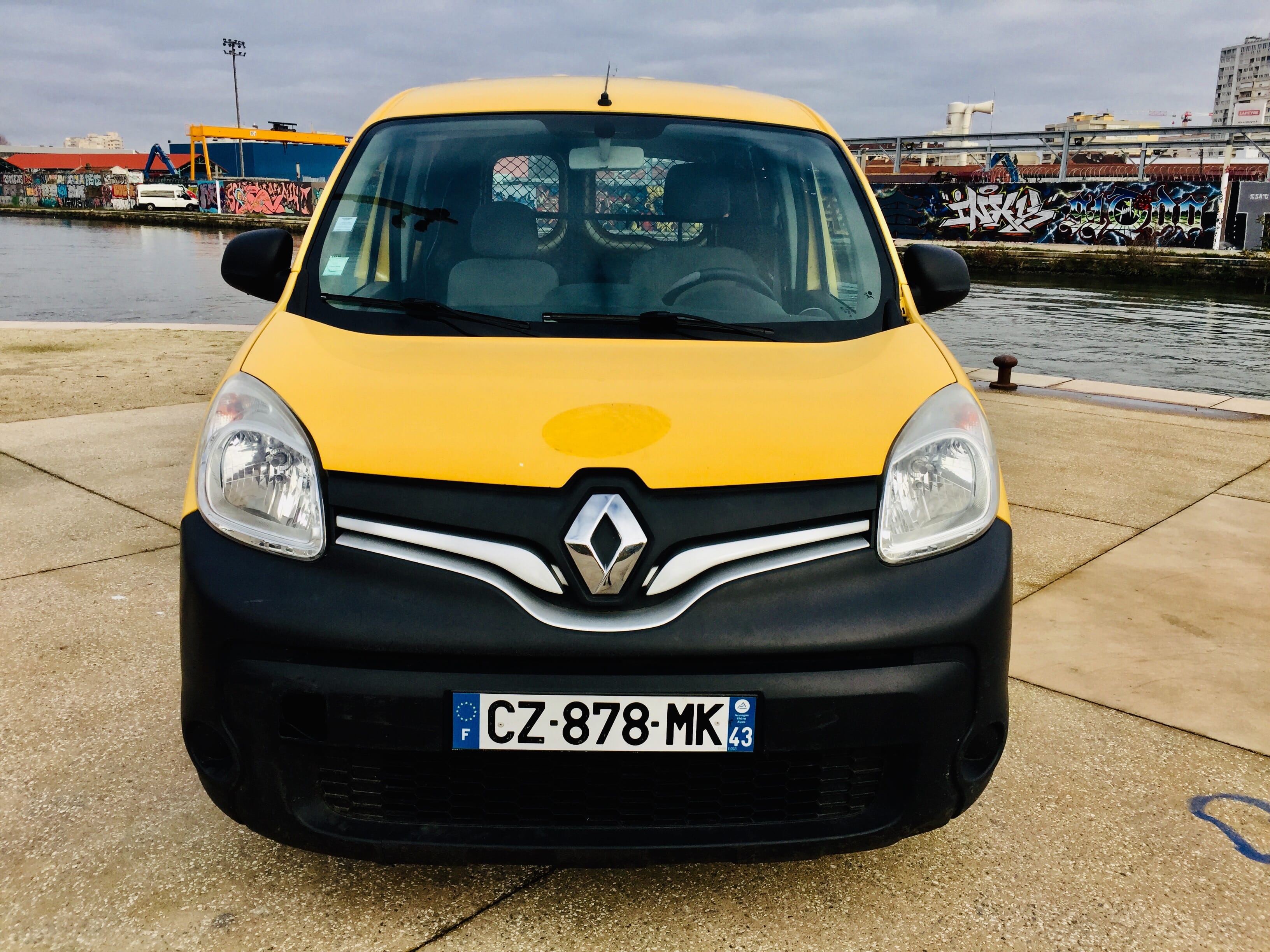 Renault Kangoo Express avec Pneus neige