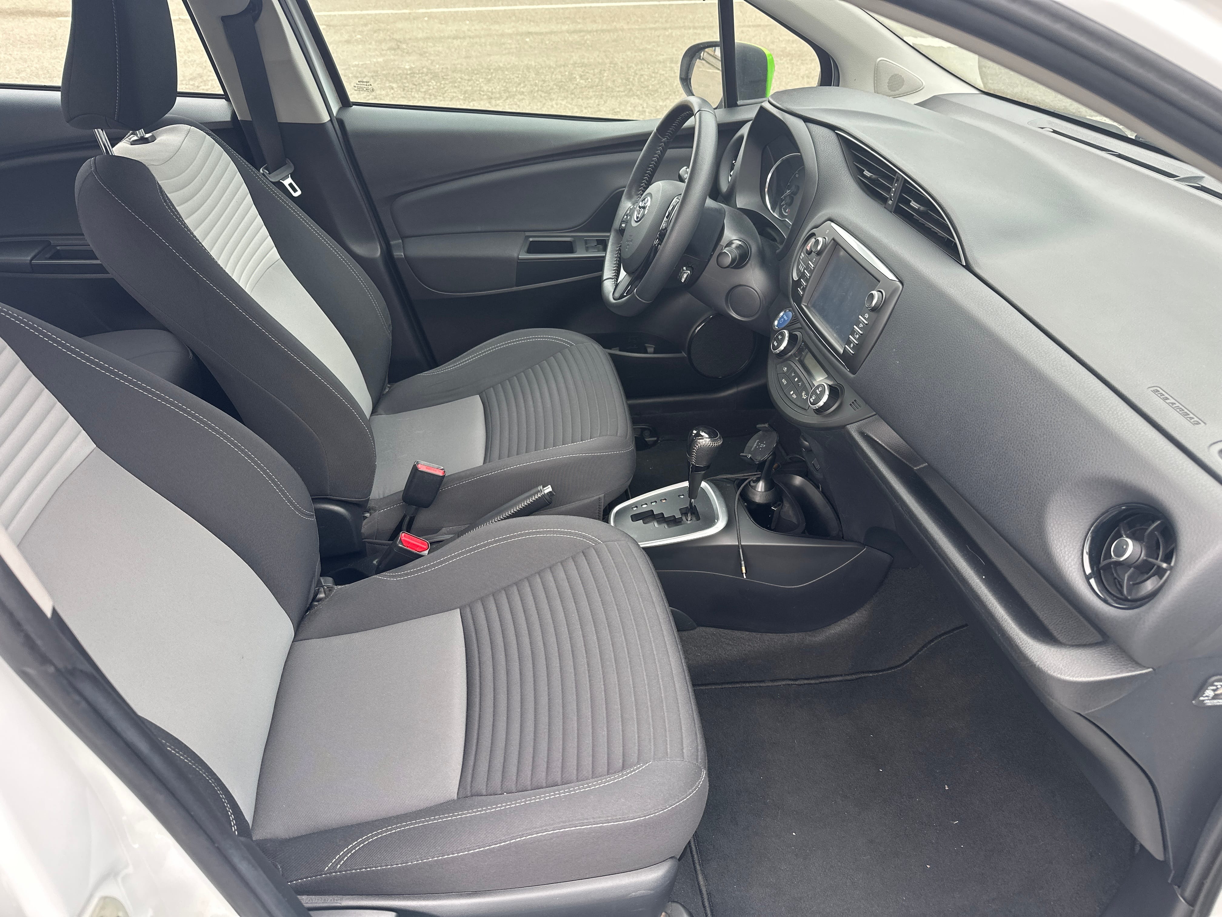 Toyota Yaris Hybride avec Audio Bluetooth