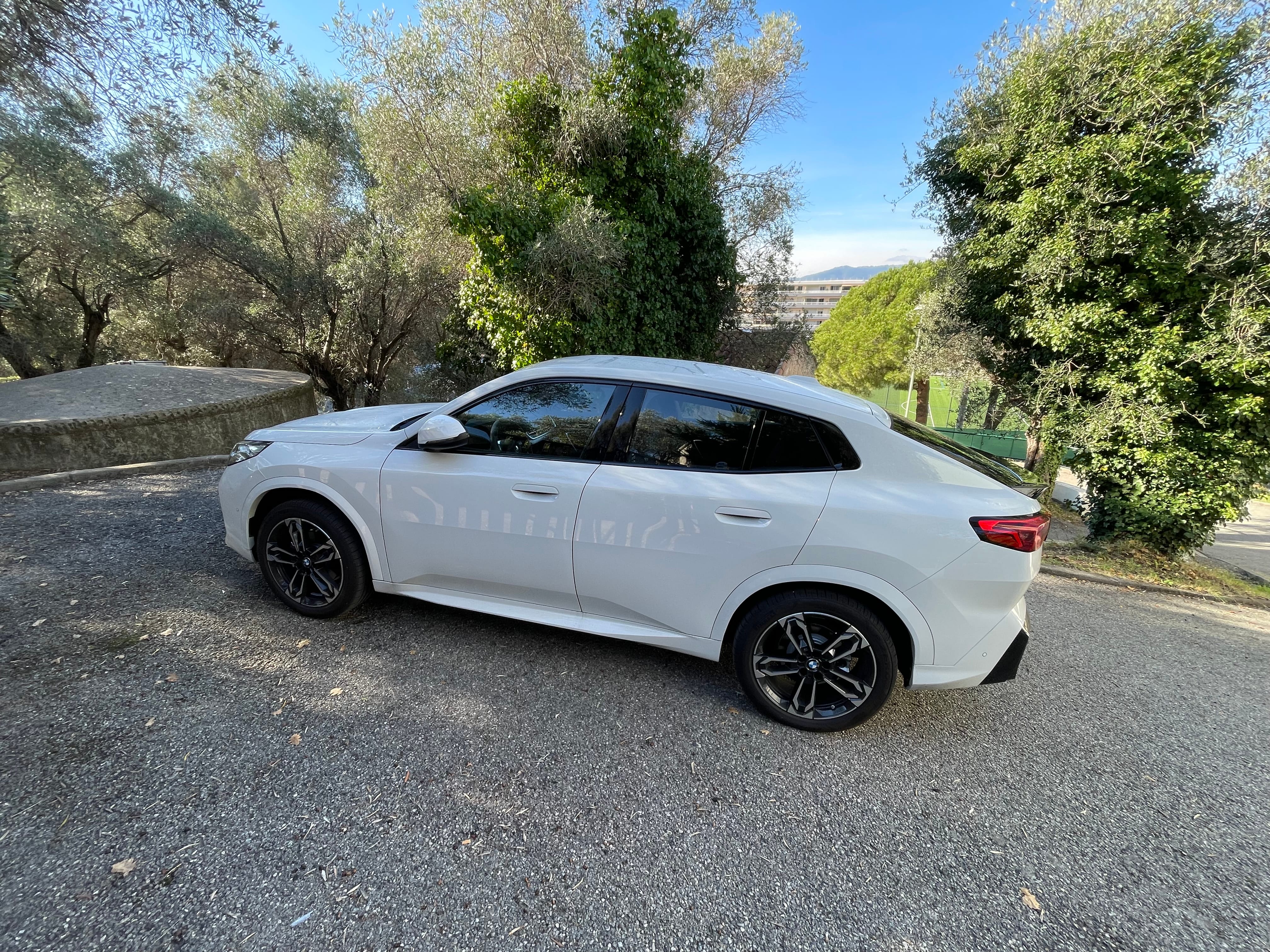 BMW iX2 eDrive20, 2025, Électrique, automatique