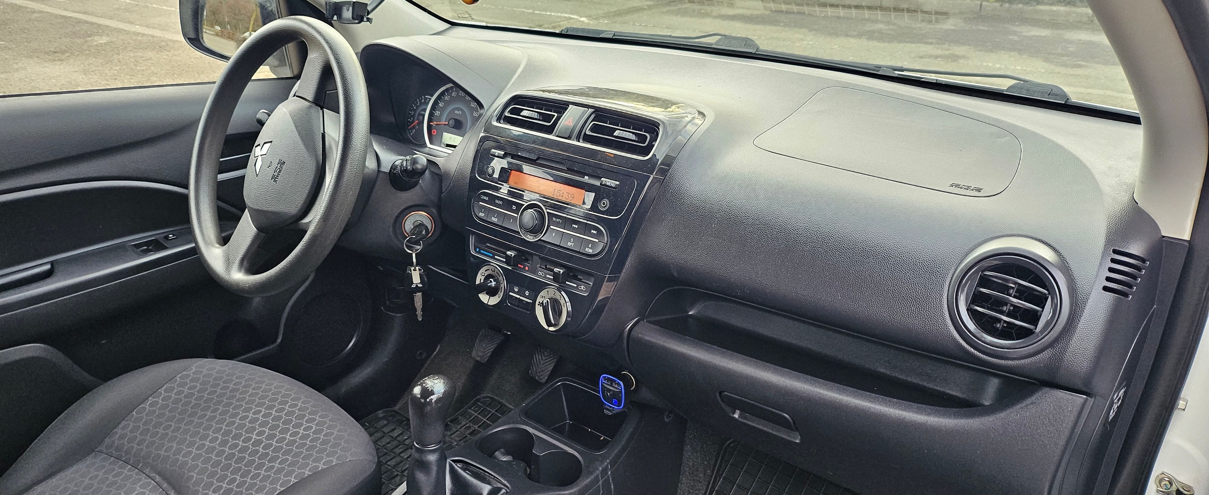 Mitsubishi Space Star 1/0 met Bluetooth audio
