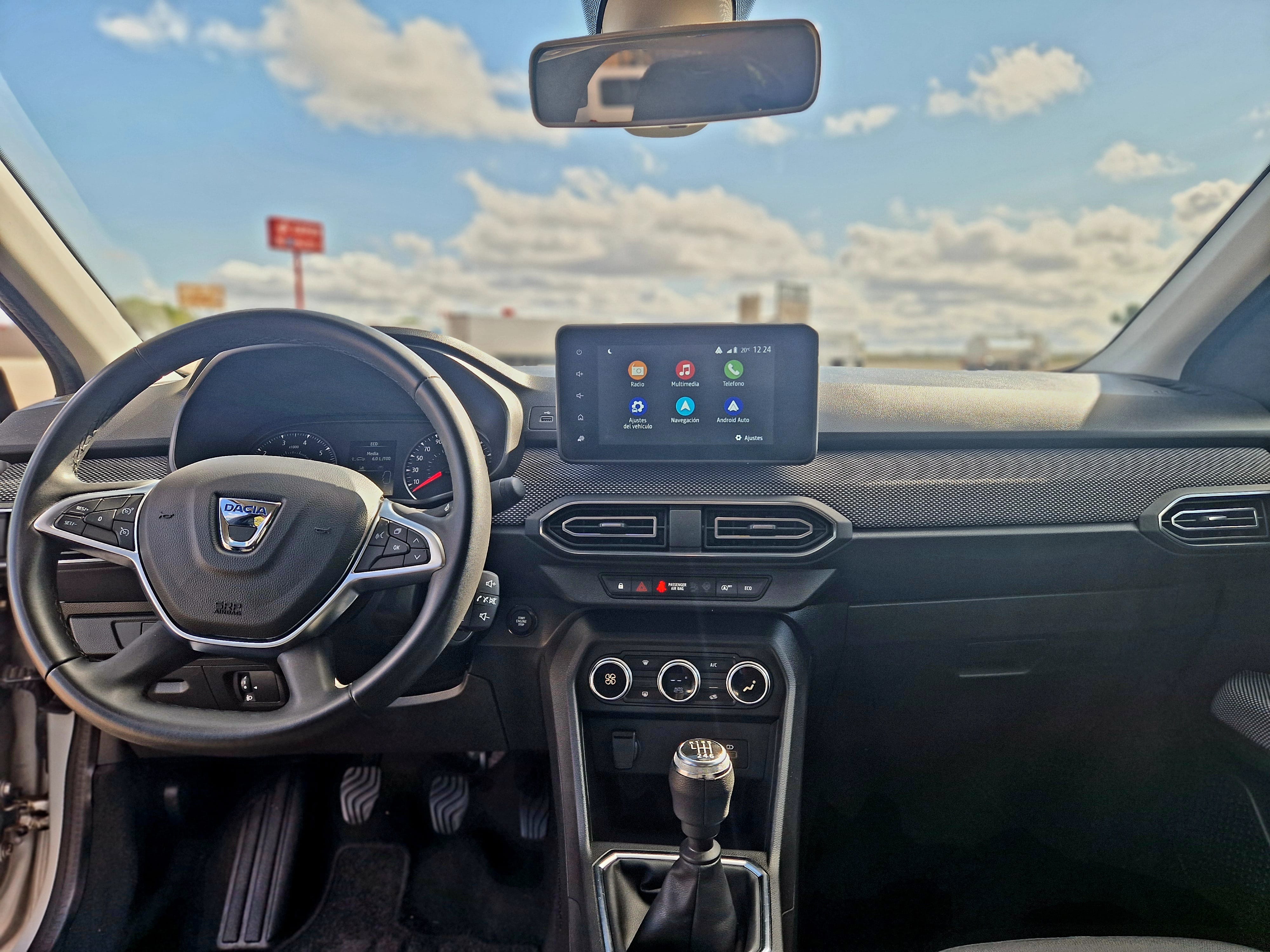 Dacia Logan ECO 100cv GLP con Entrada de Audio/iPod