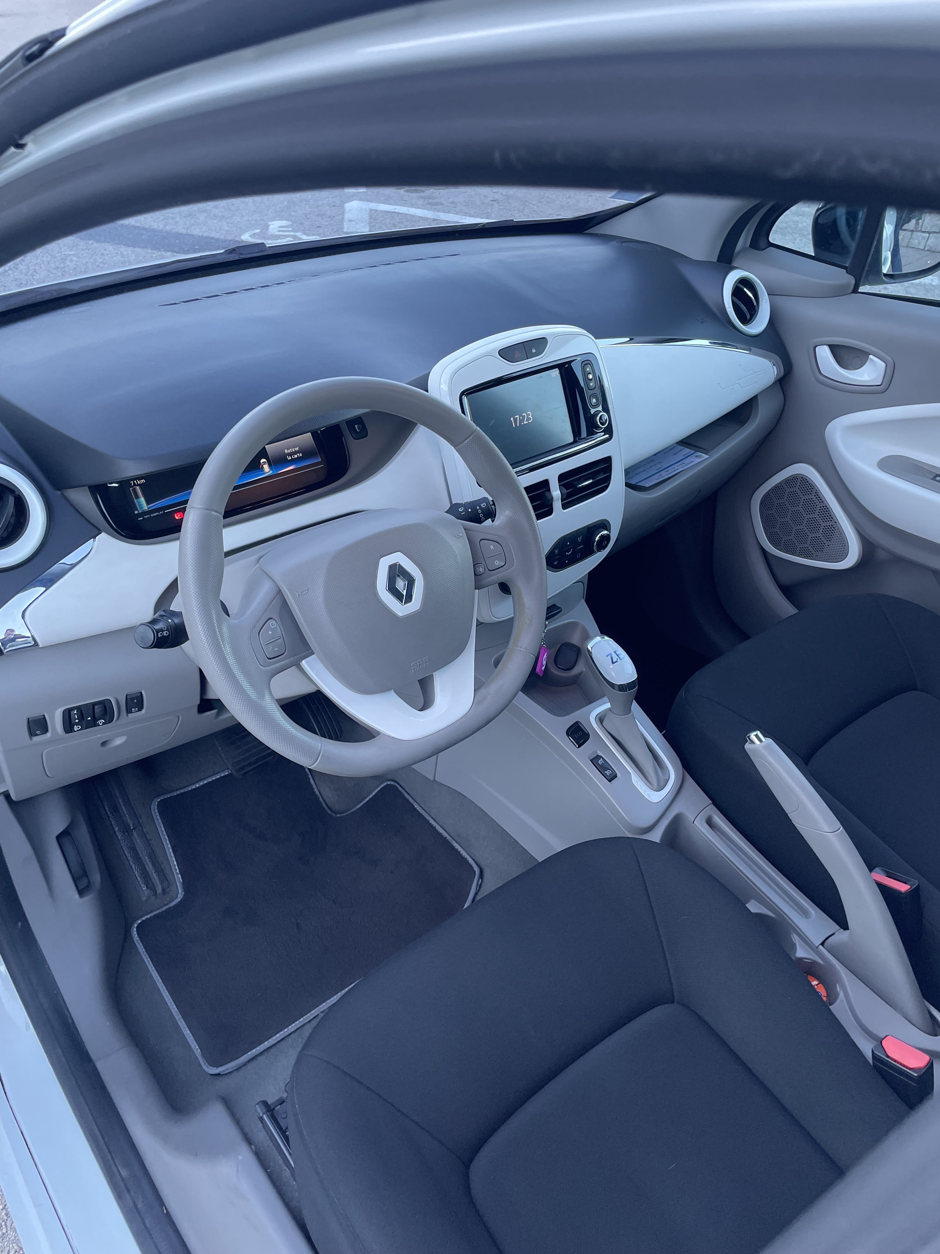 Renault ZOE avec Régulateur de vitesse