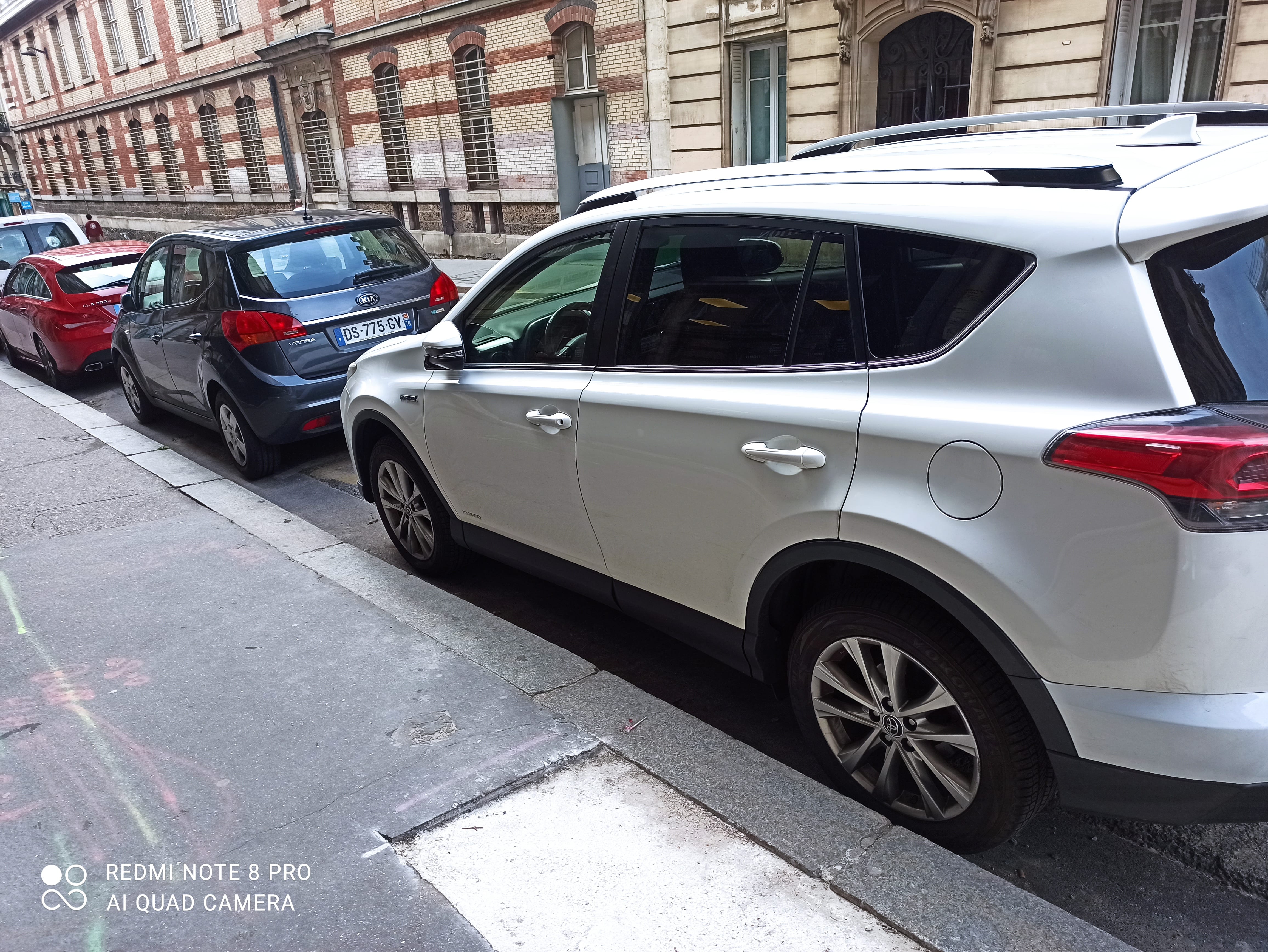 Toyota Rav4 Hybride avec Régulateur de vitesse