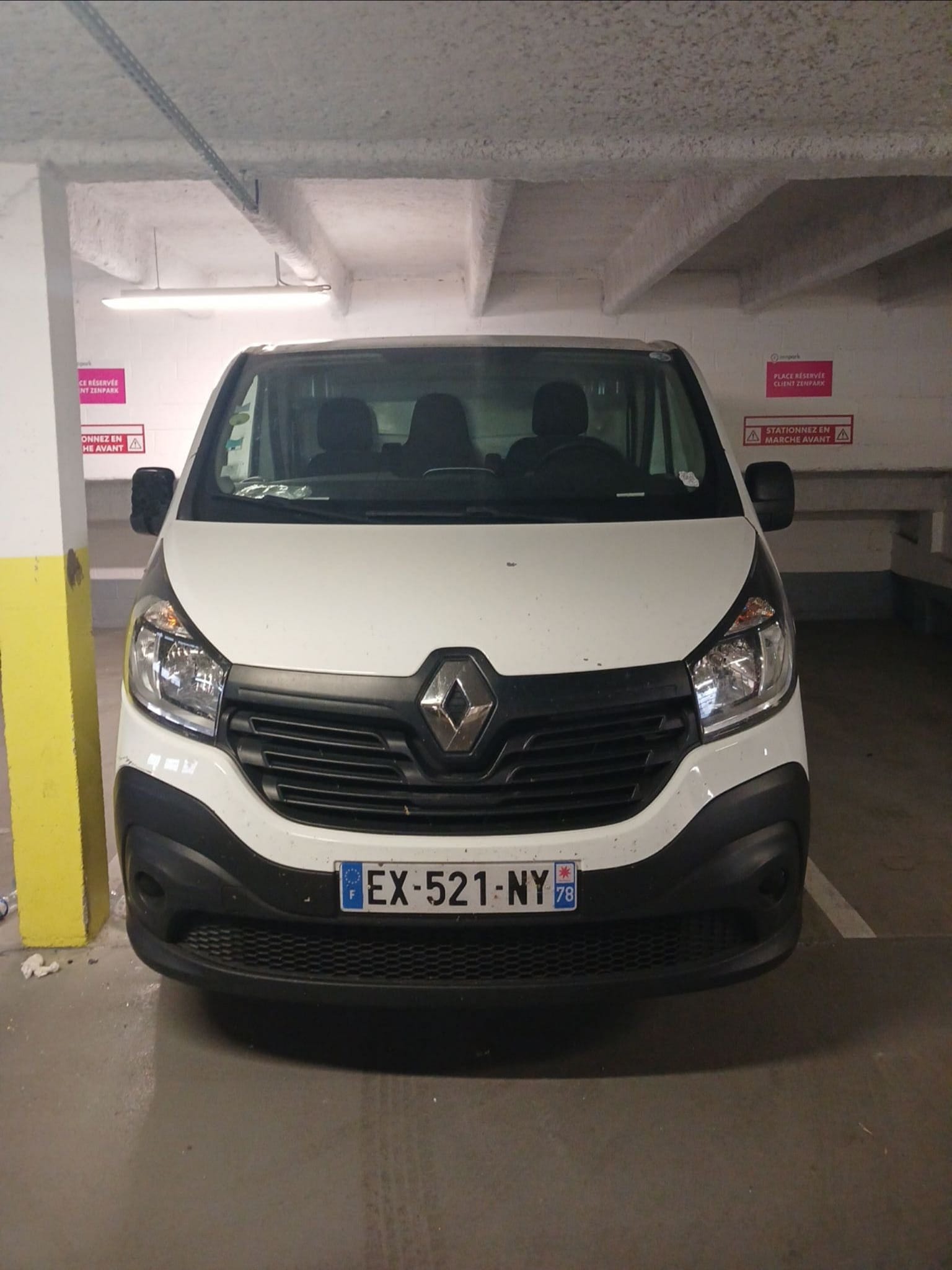Renault Trafic avec Apple CarPlay