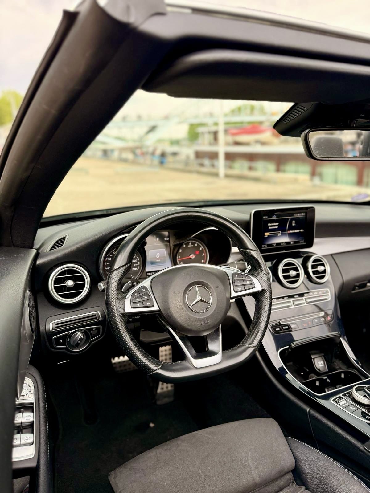 Mercedes-Benz Classe C Cabriolet avec GPS