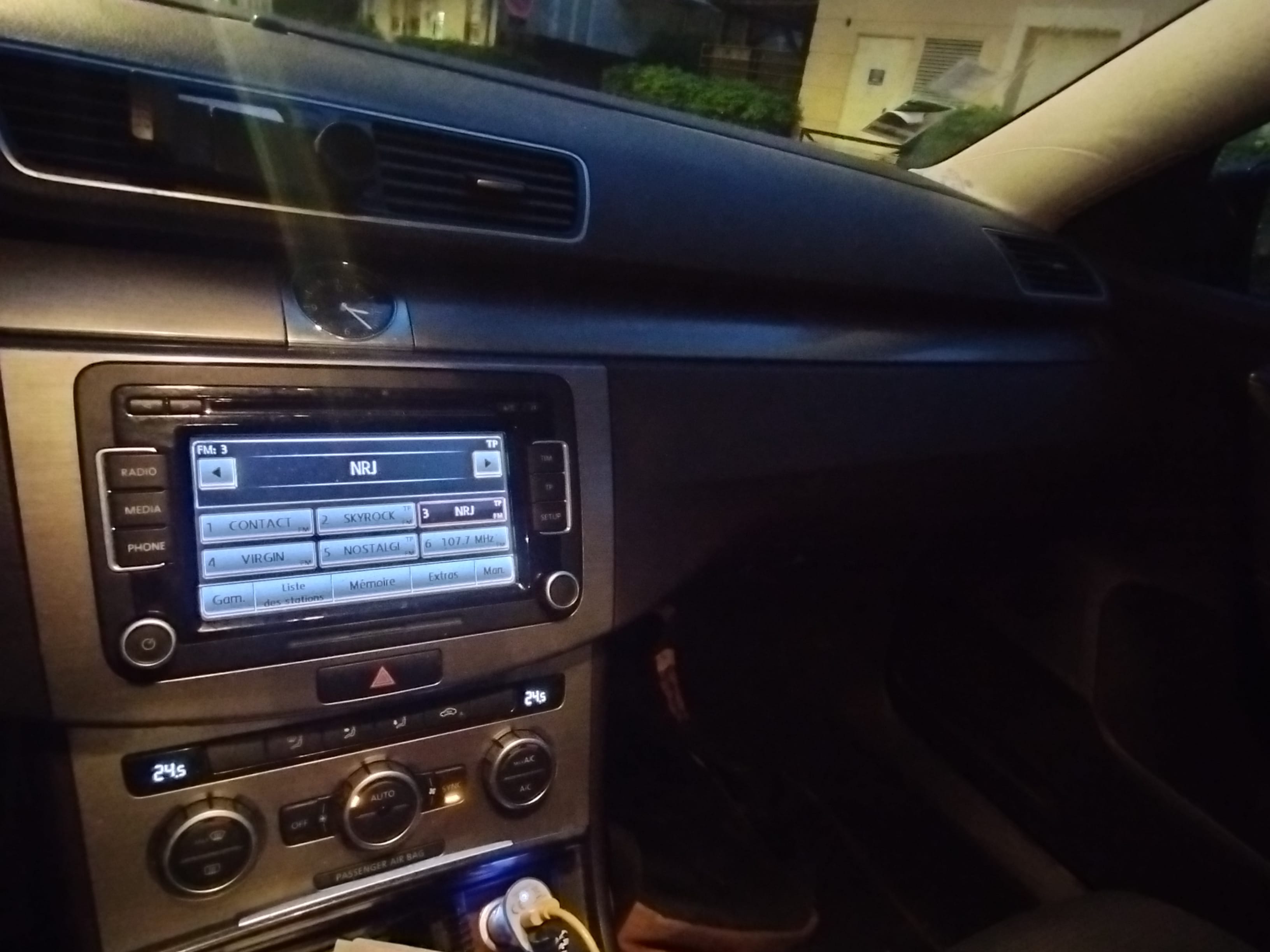 Volkswagen Passat avec GPS