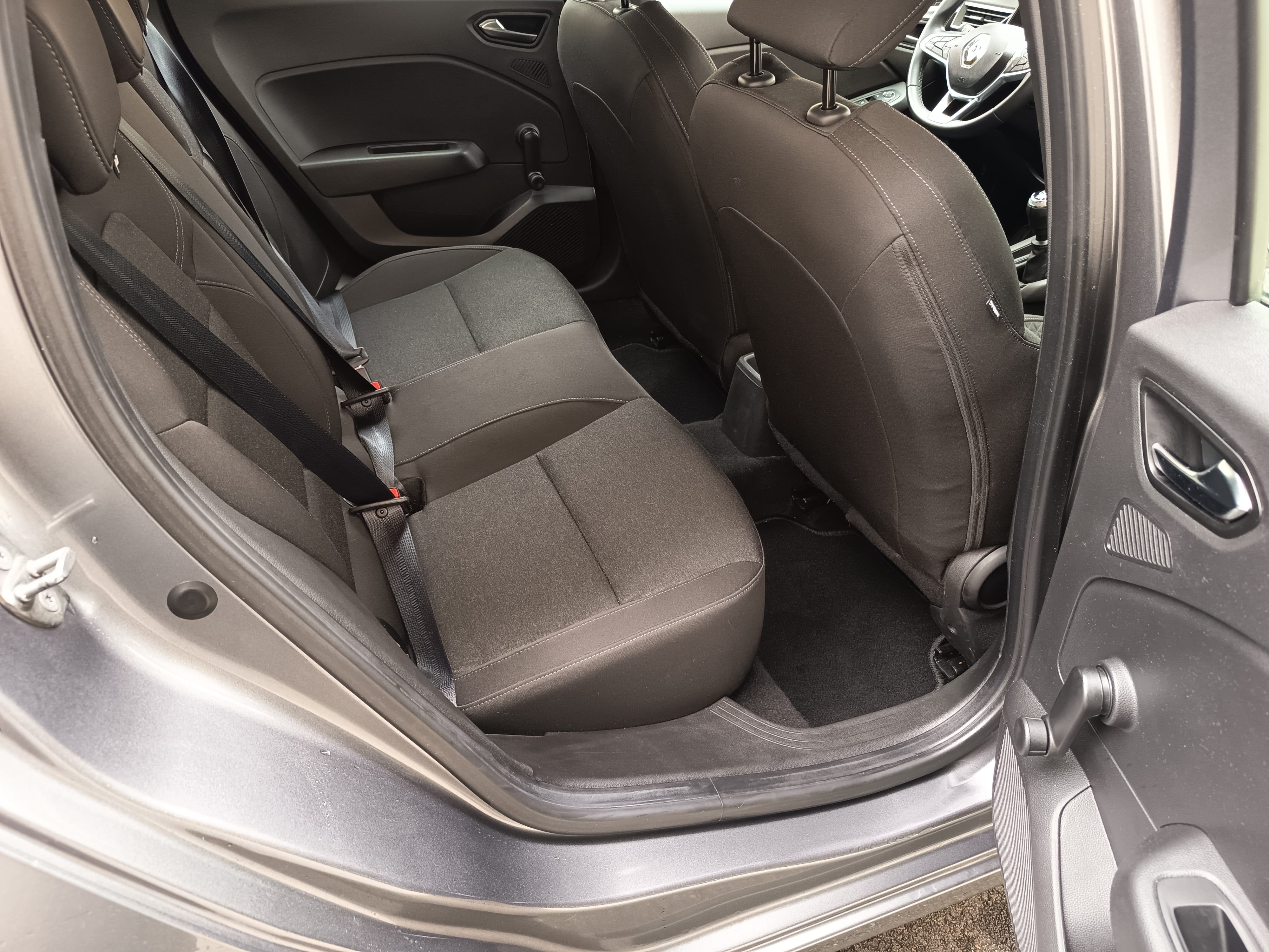 Renault Clio avec Autoradio