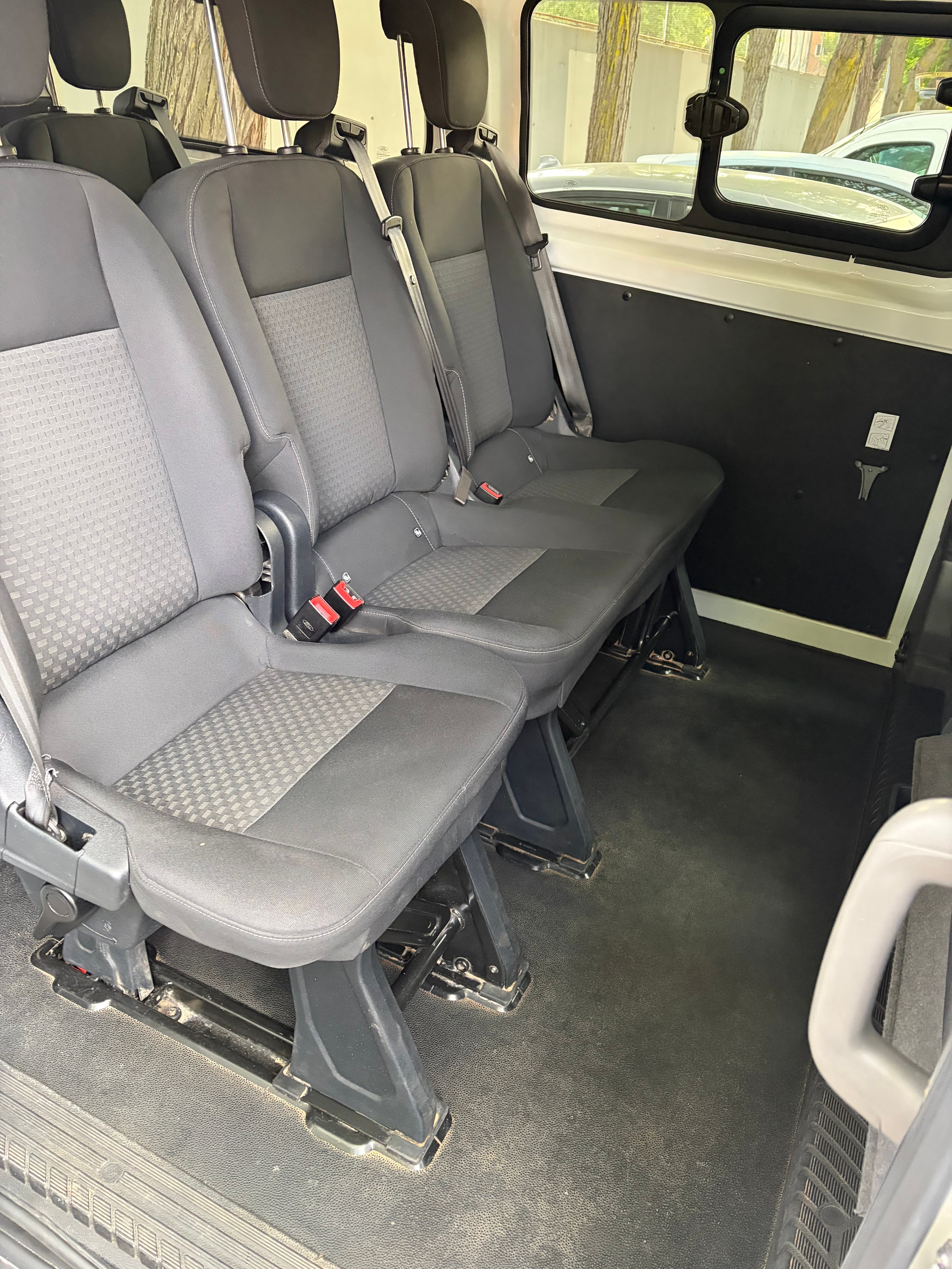 Ford Transit Custom Kombi 2.0 130CV con Radio 