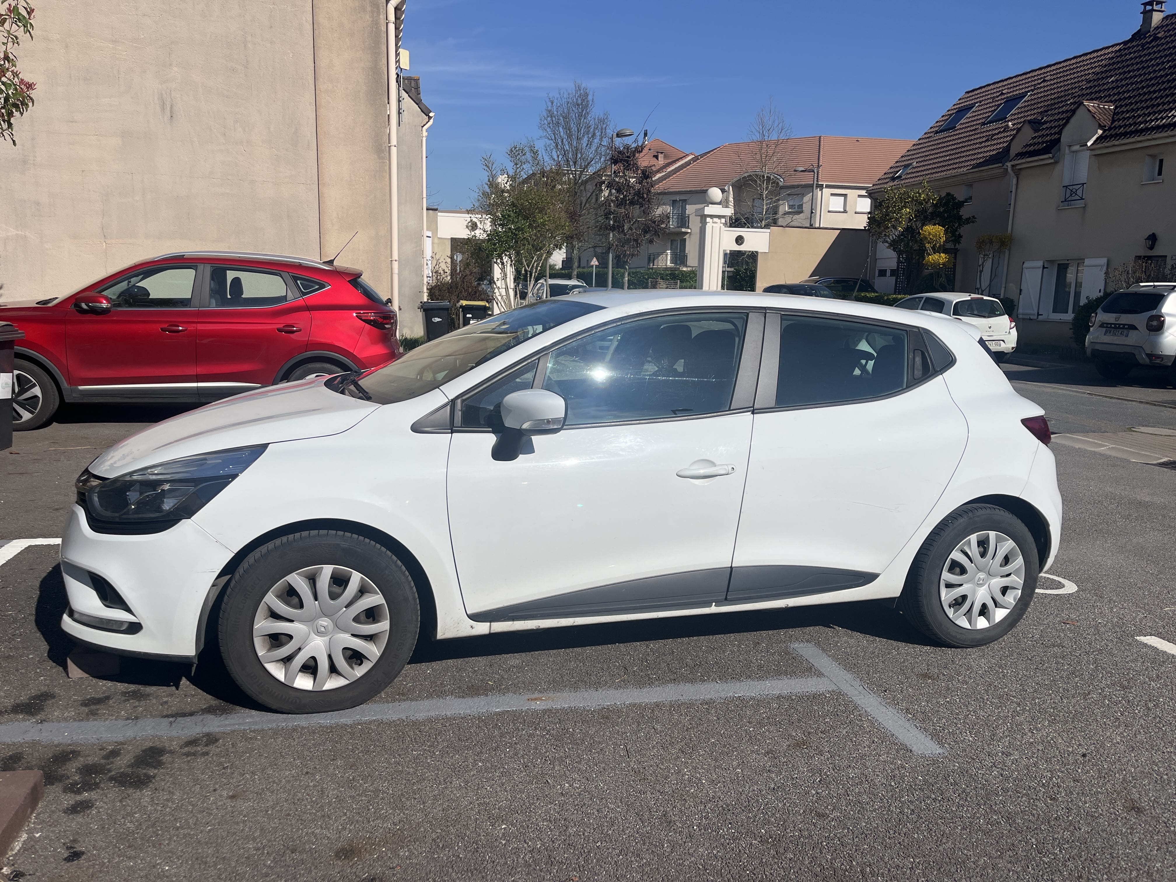 Renault Clio avec Climatisation