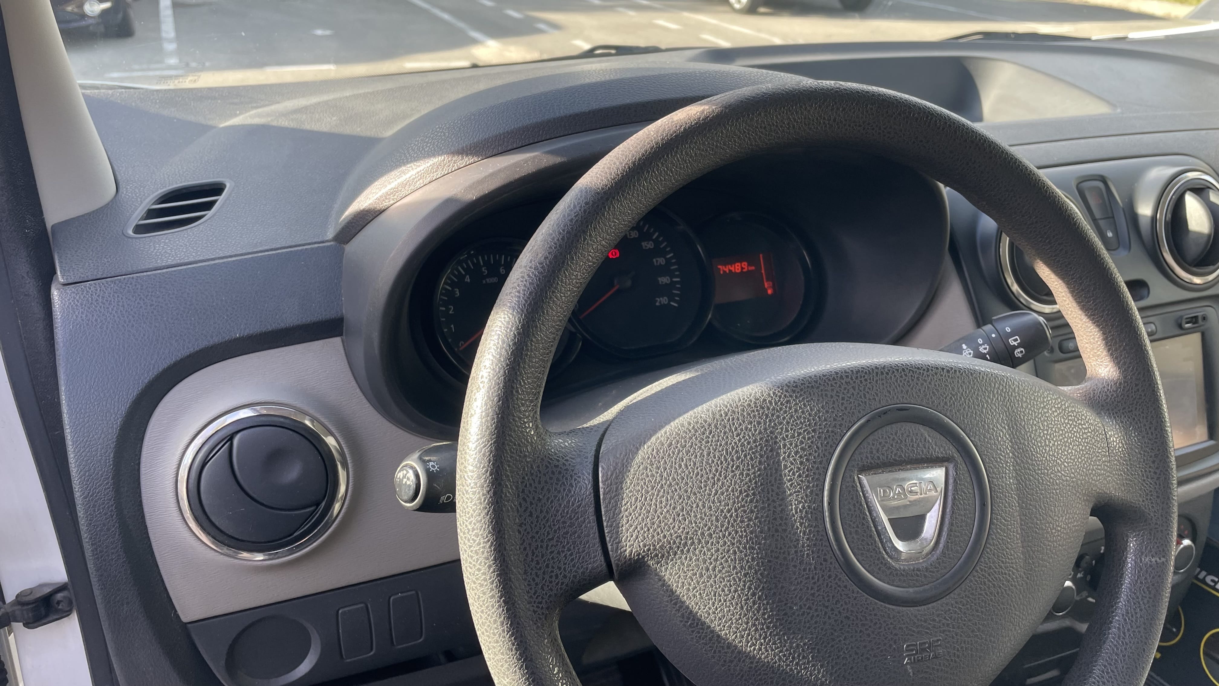 Dacia Lodgy 1.6 l essence