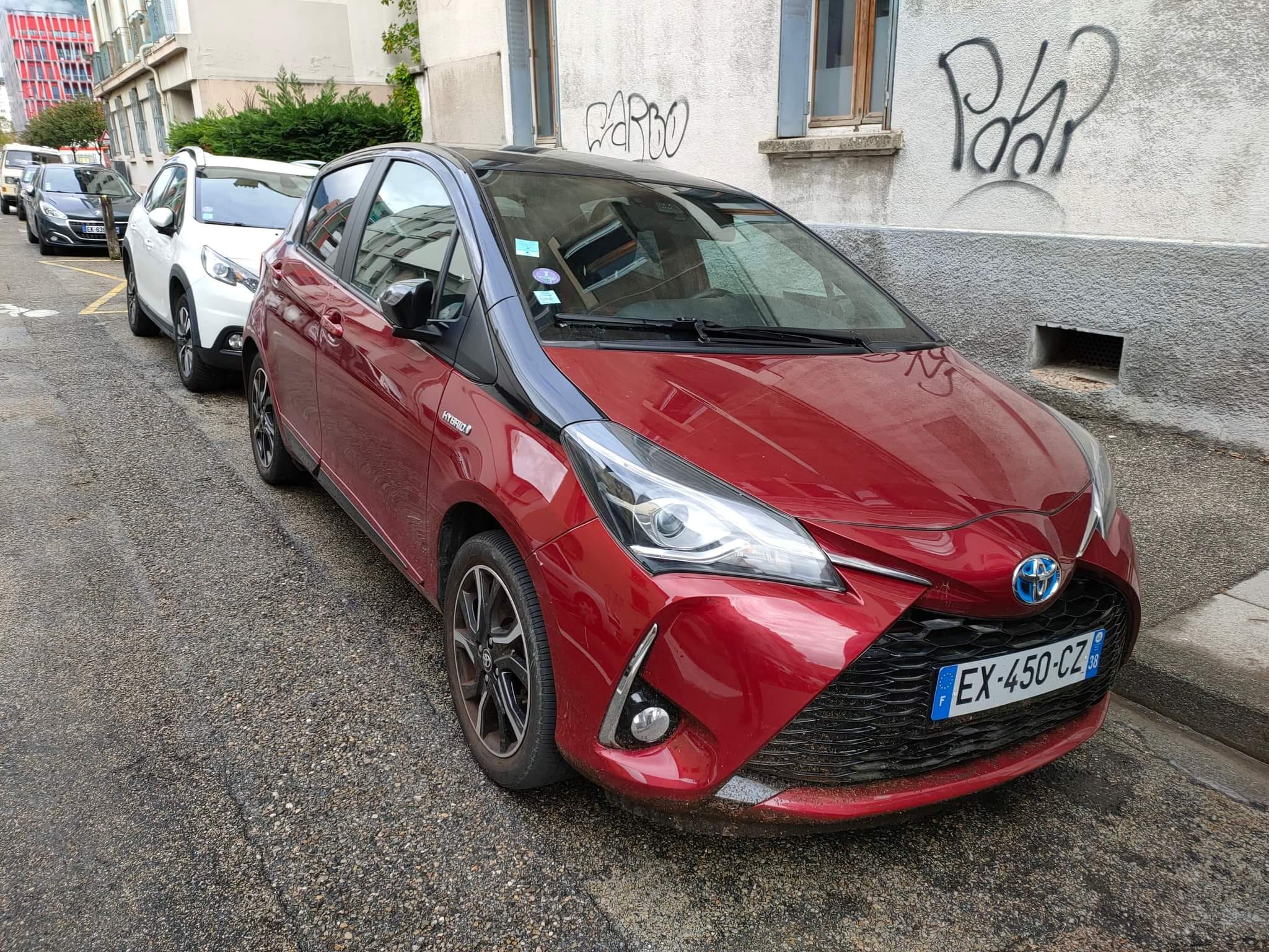Toyota Yaris Hybride, 2018, Essence 95 / Électrique (hybride), automatique